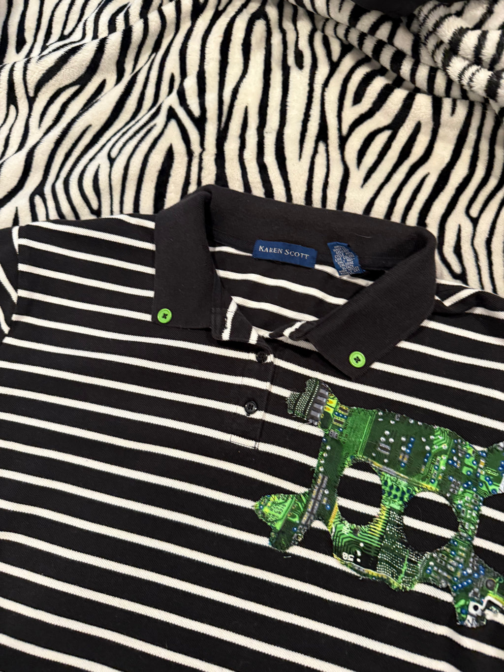 striped circuit board polo size xl