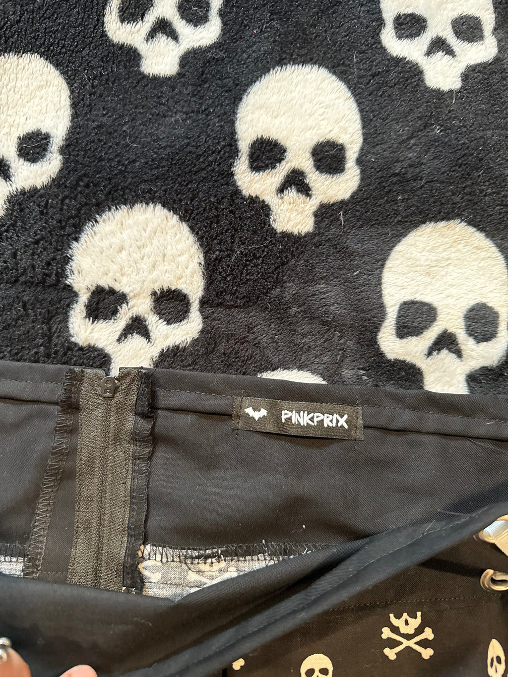 black & white lace up skull skirt size L