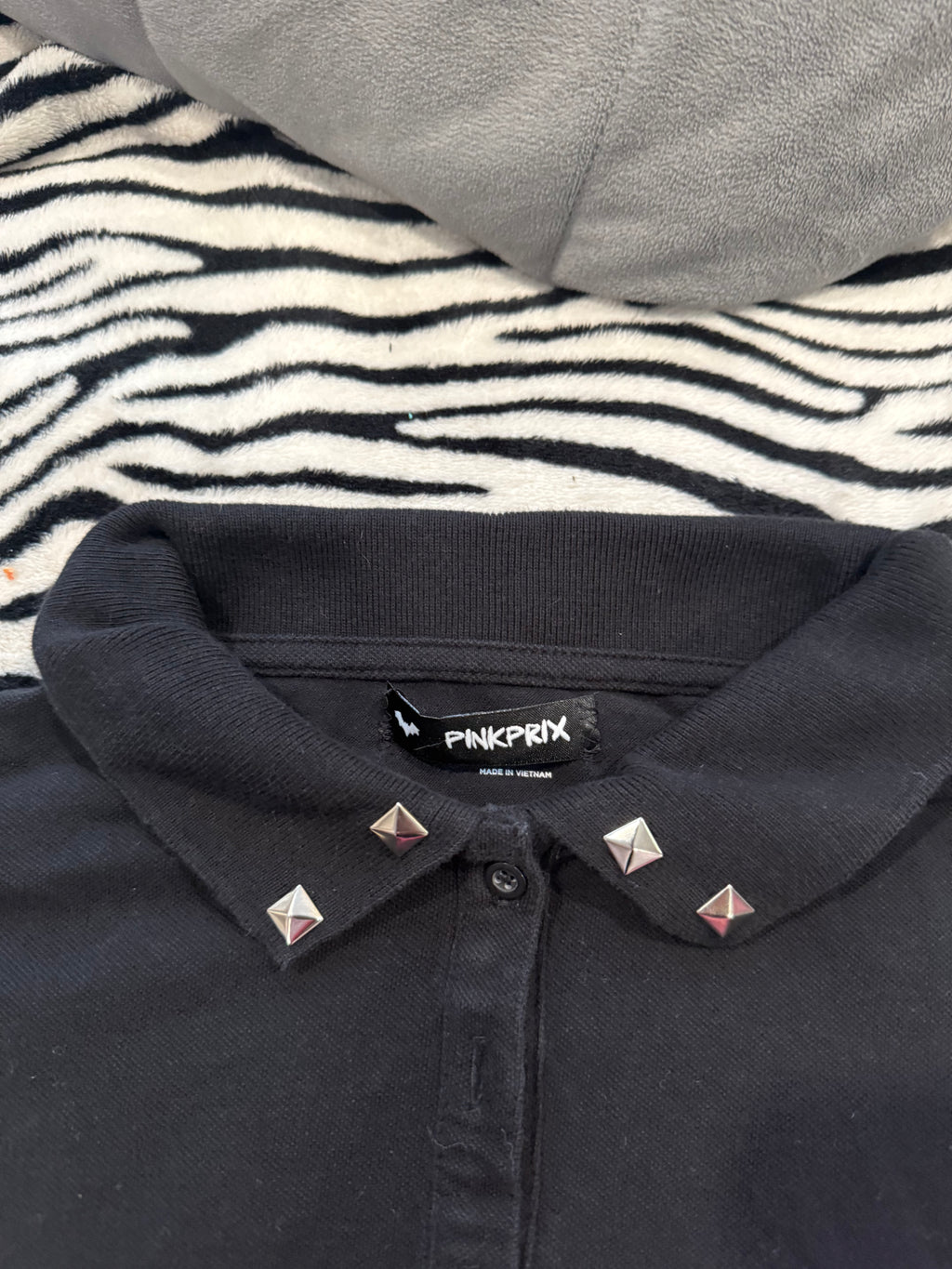pink domo polo size m