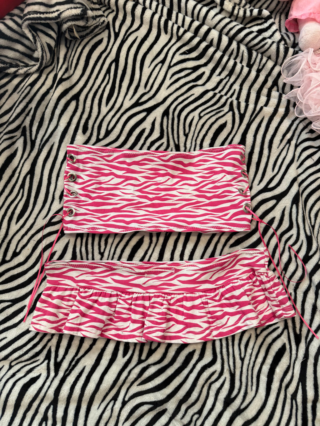 pink & white zebra set size s