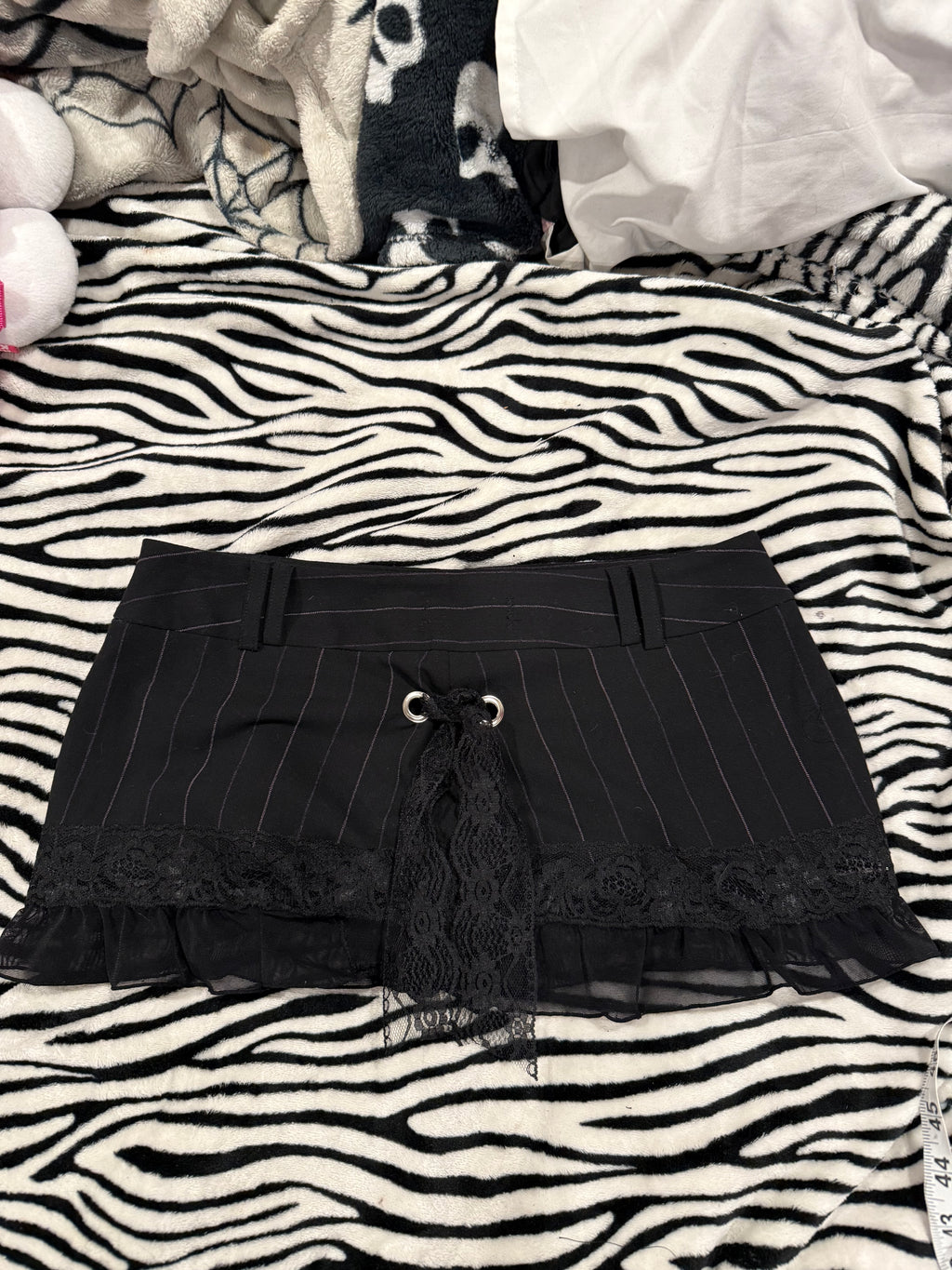 pinstripe lace up mini skirt size m