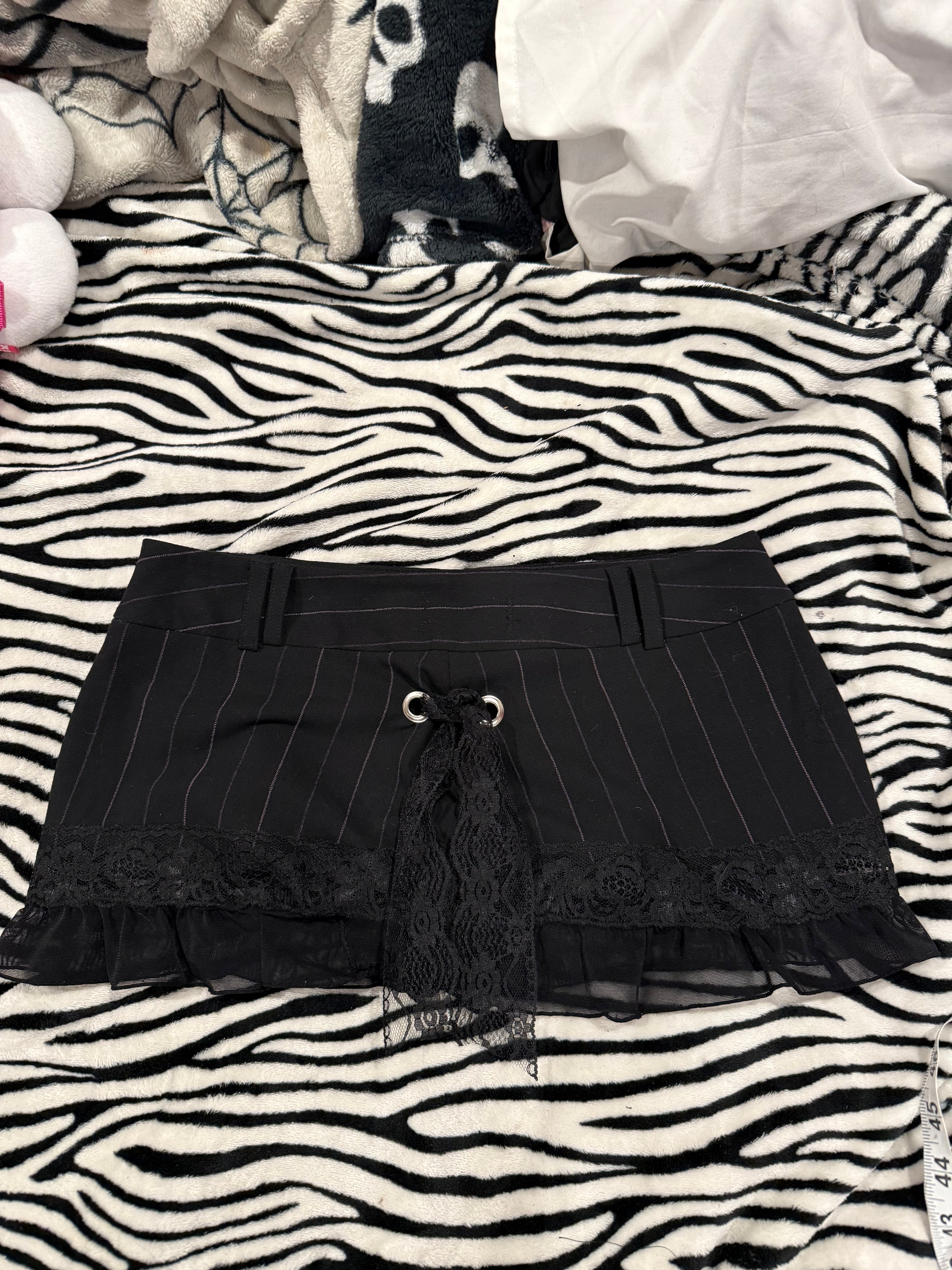pinstripe lace up mini skirt size m