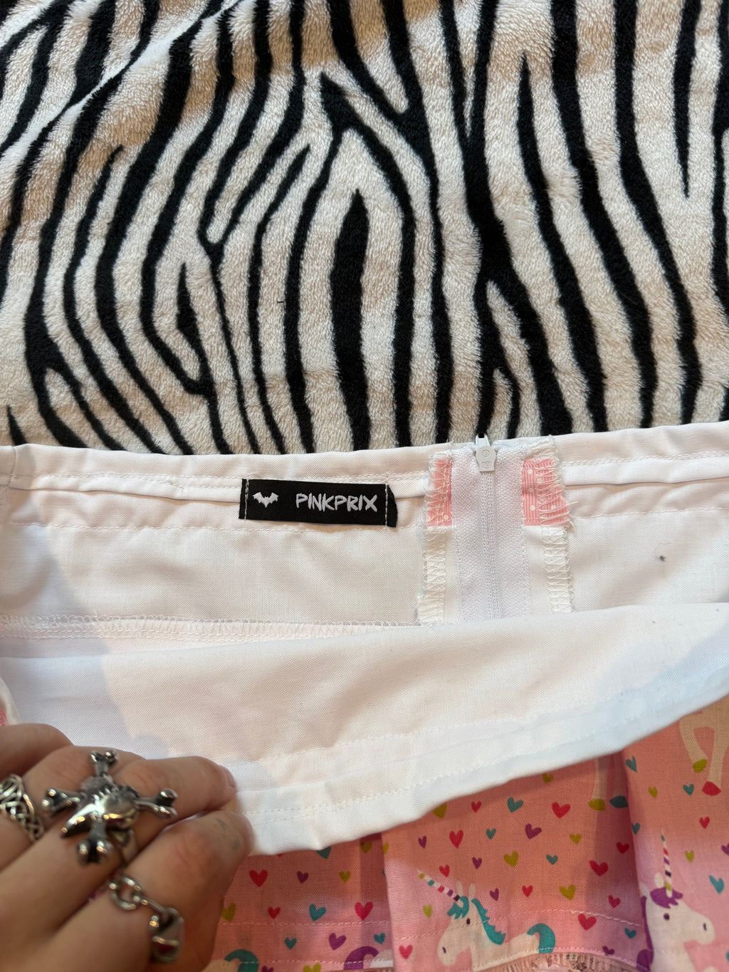 unicorn lace skirt size xs
