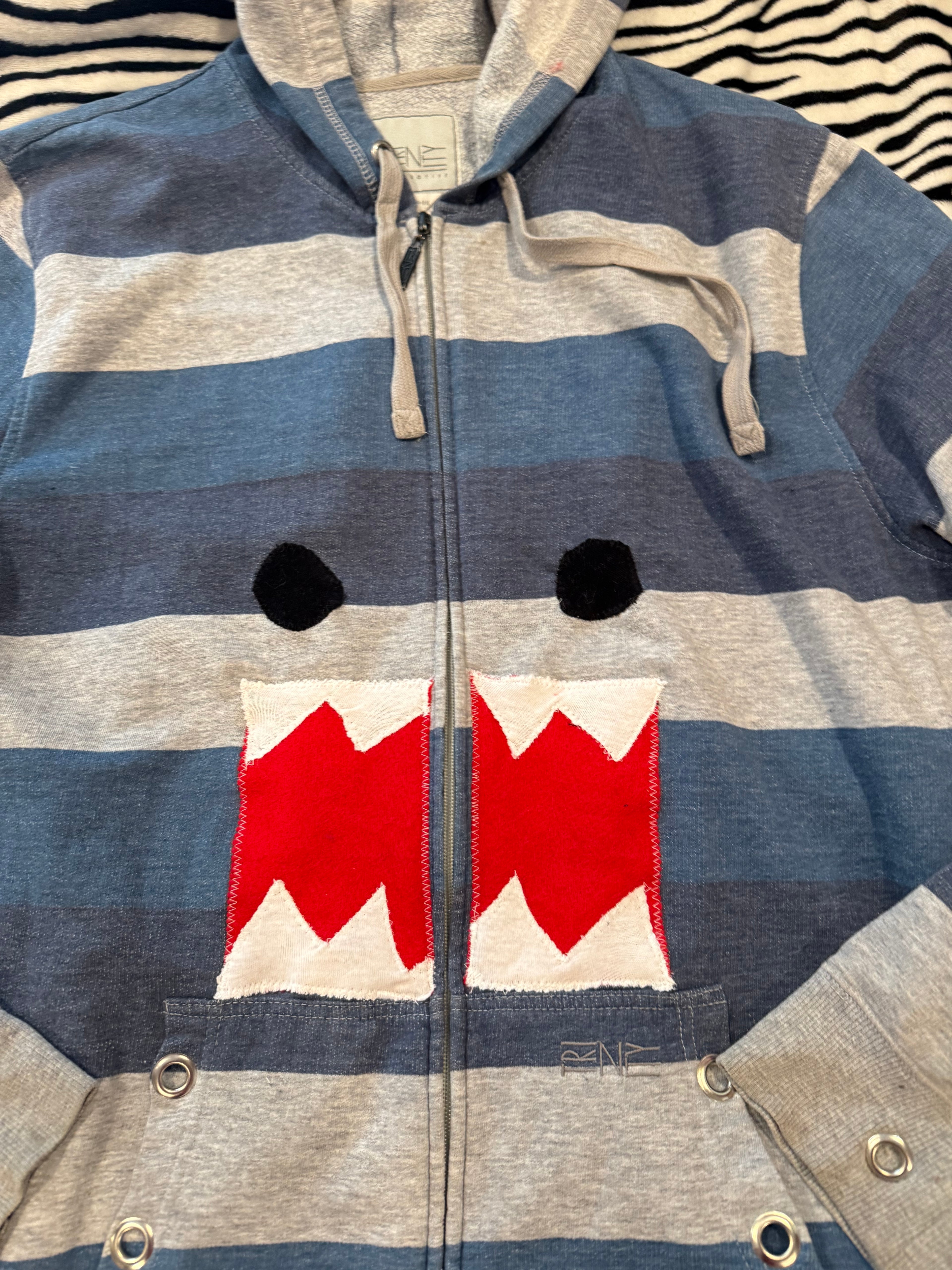 Domo zip up size 2xl men’s/3xl women’s