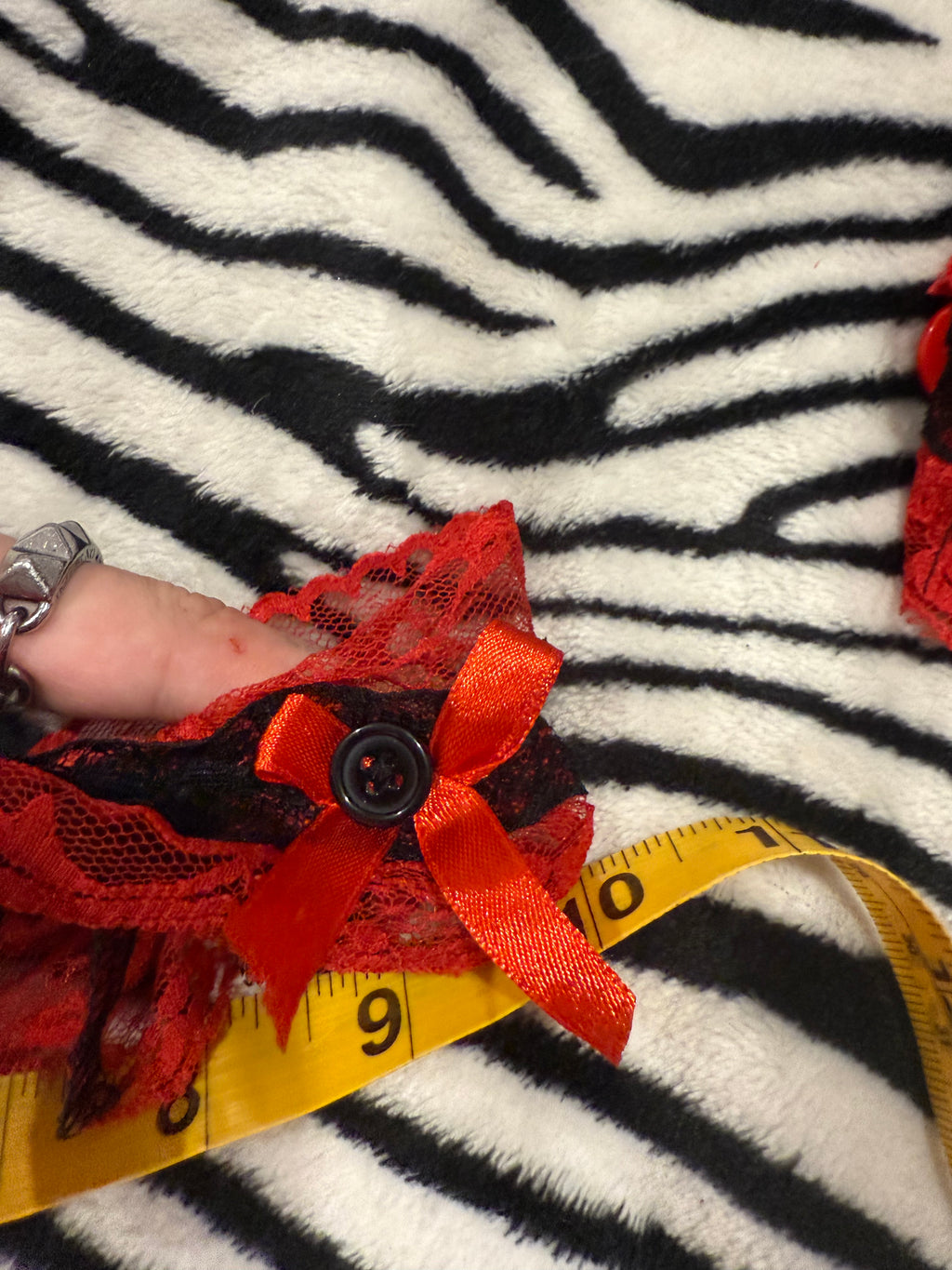 red & black garters size xxs/xs