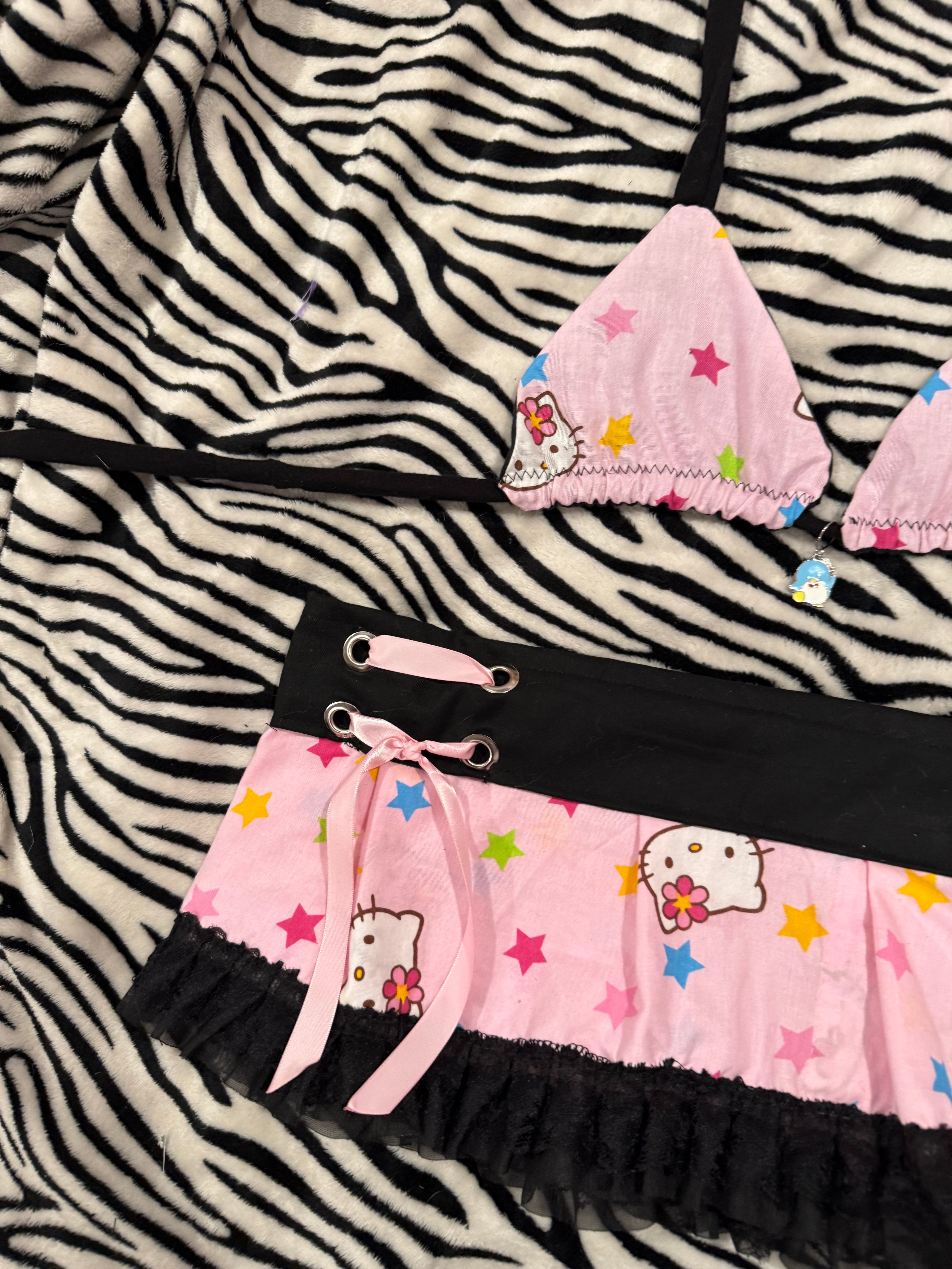 hello kitty rave set size m