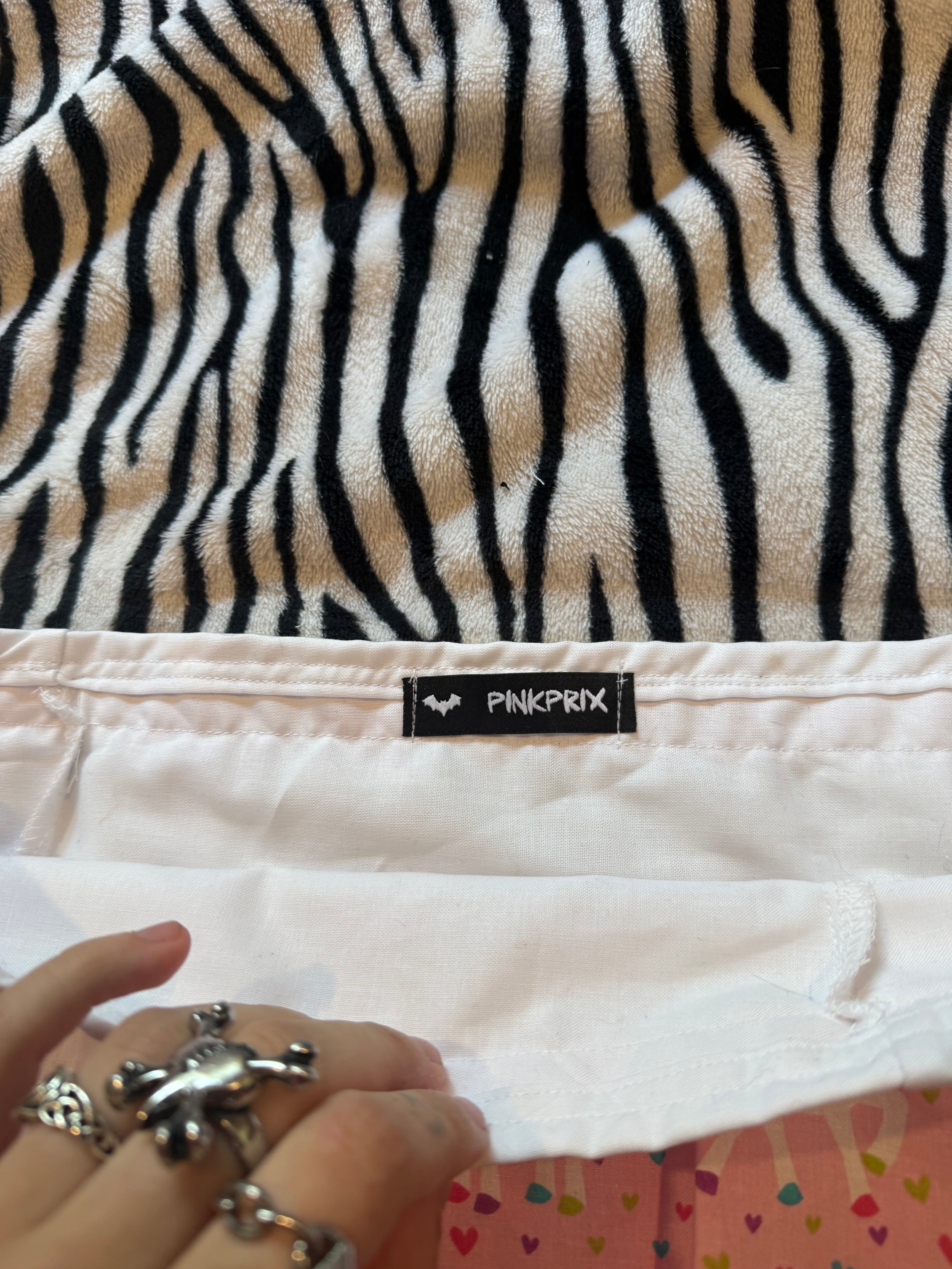 pink & white unicorn lace up skirt size L