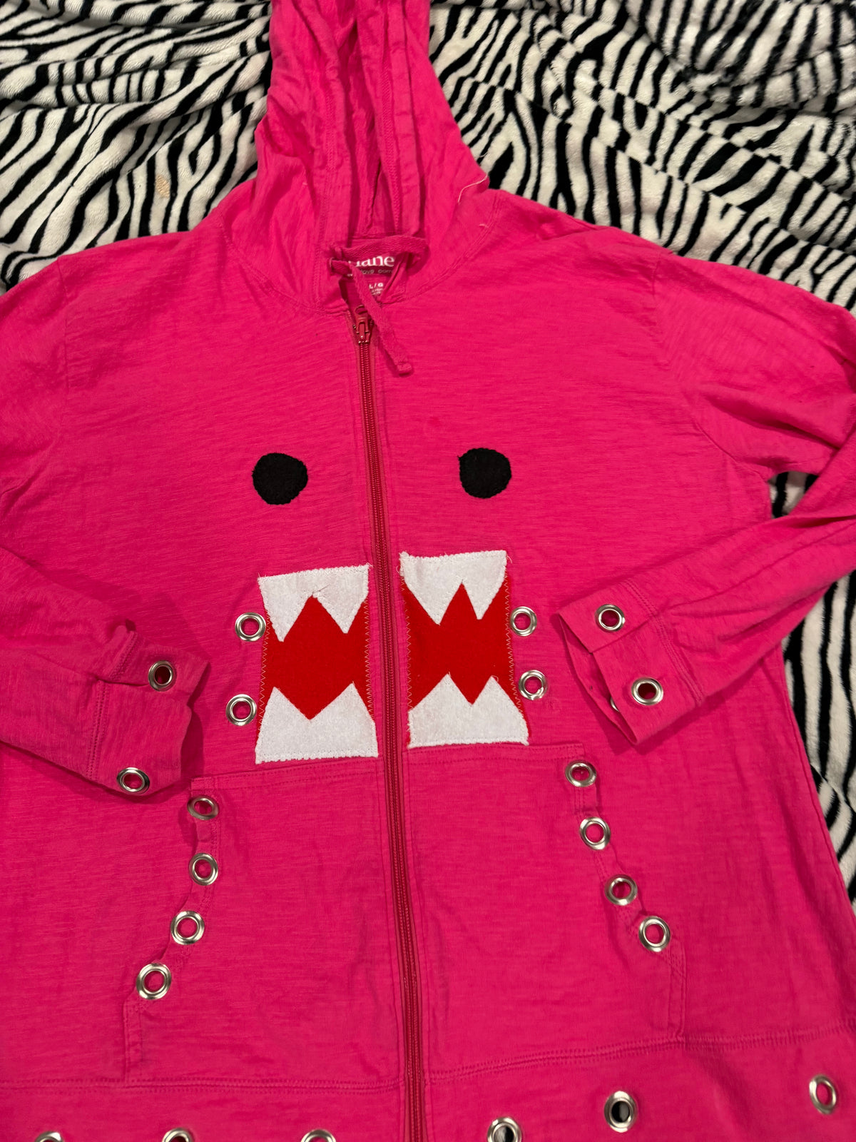 pink Domo zip up size m/l