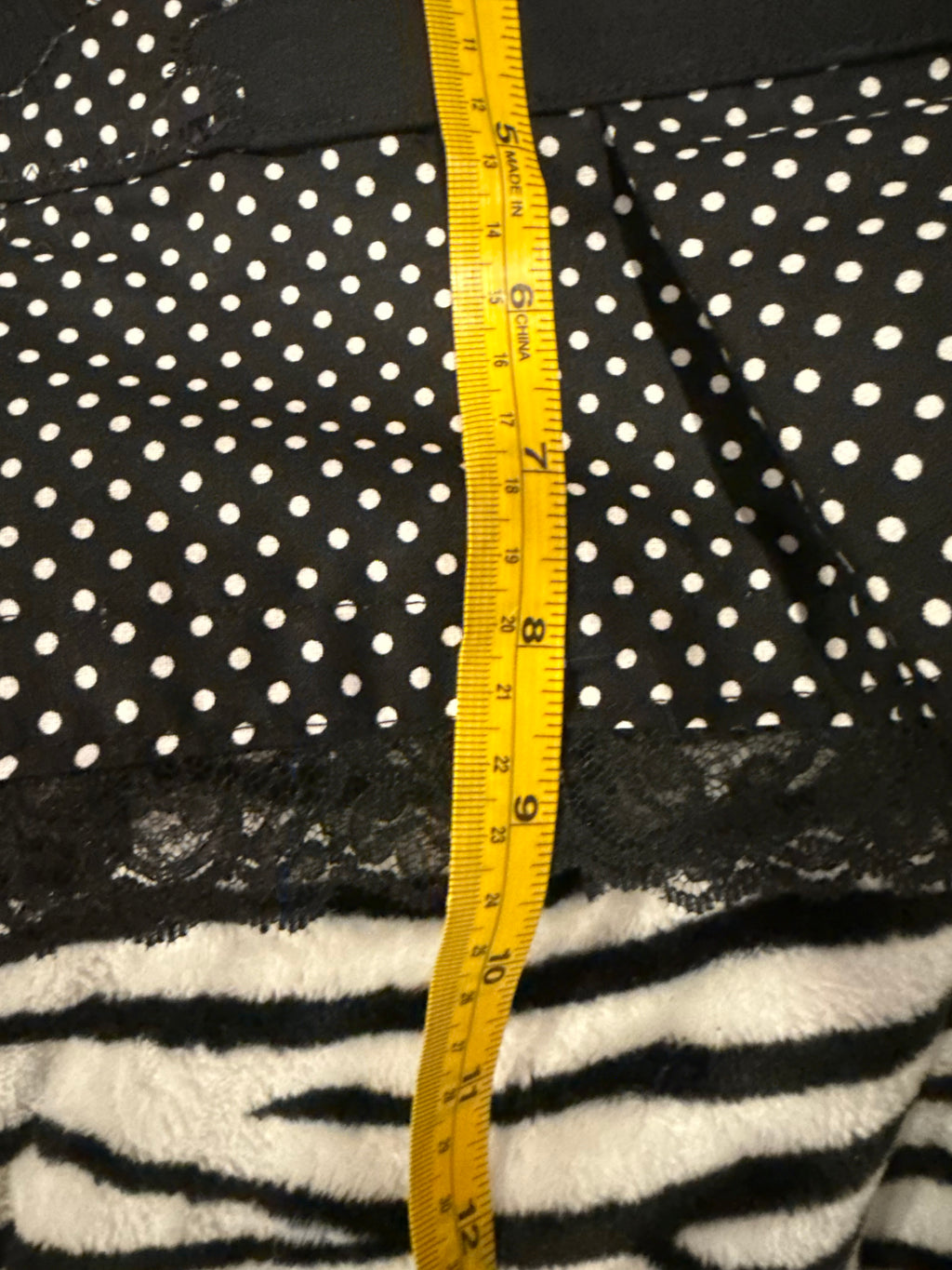 polka dot brass knuckle skirt size s
