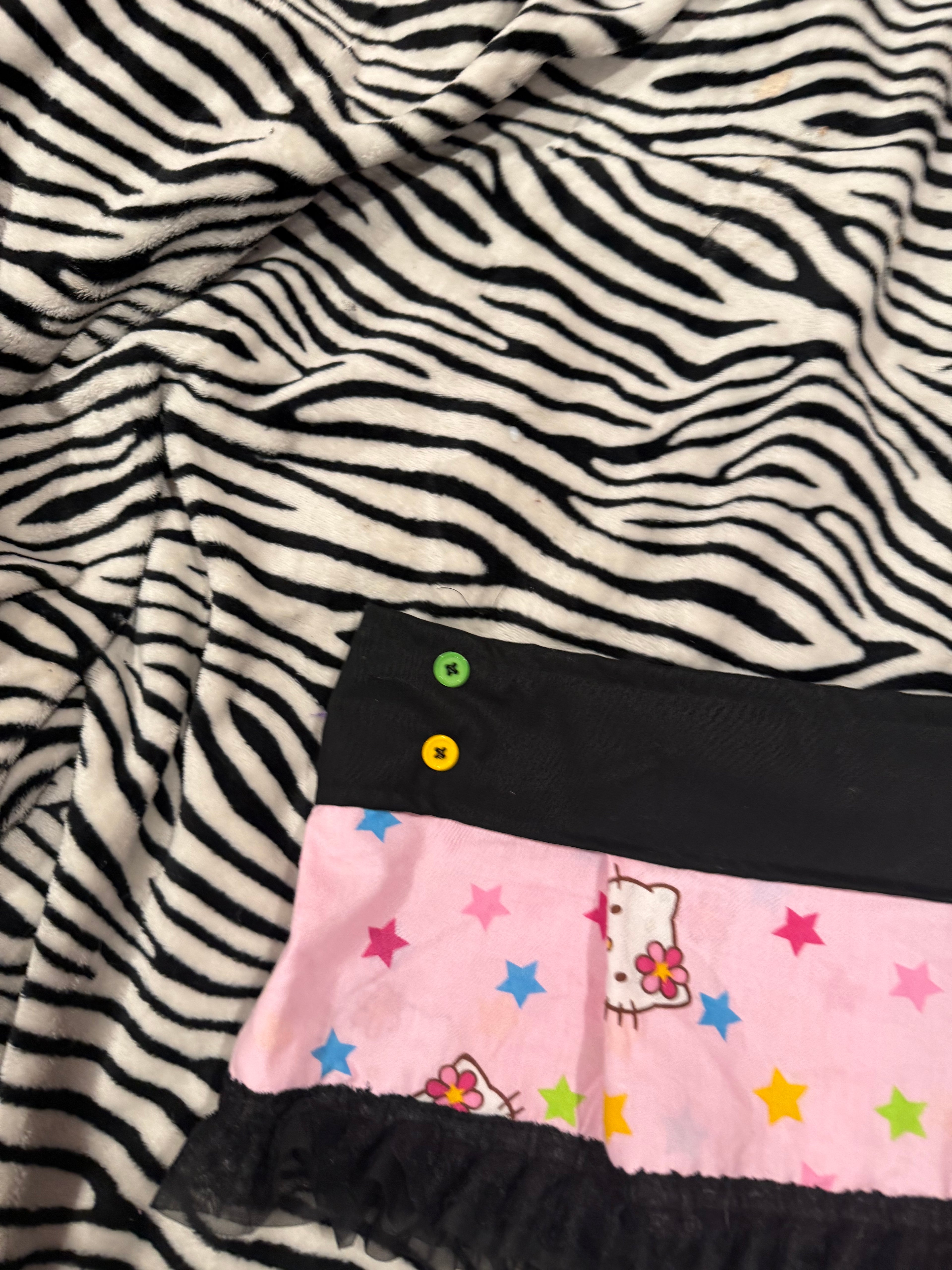 hello kitty skirt size L