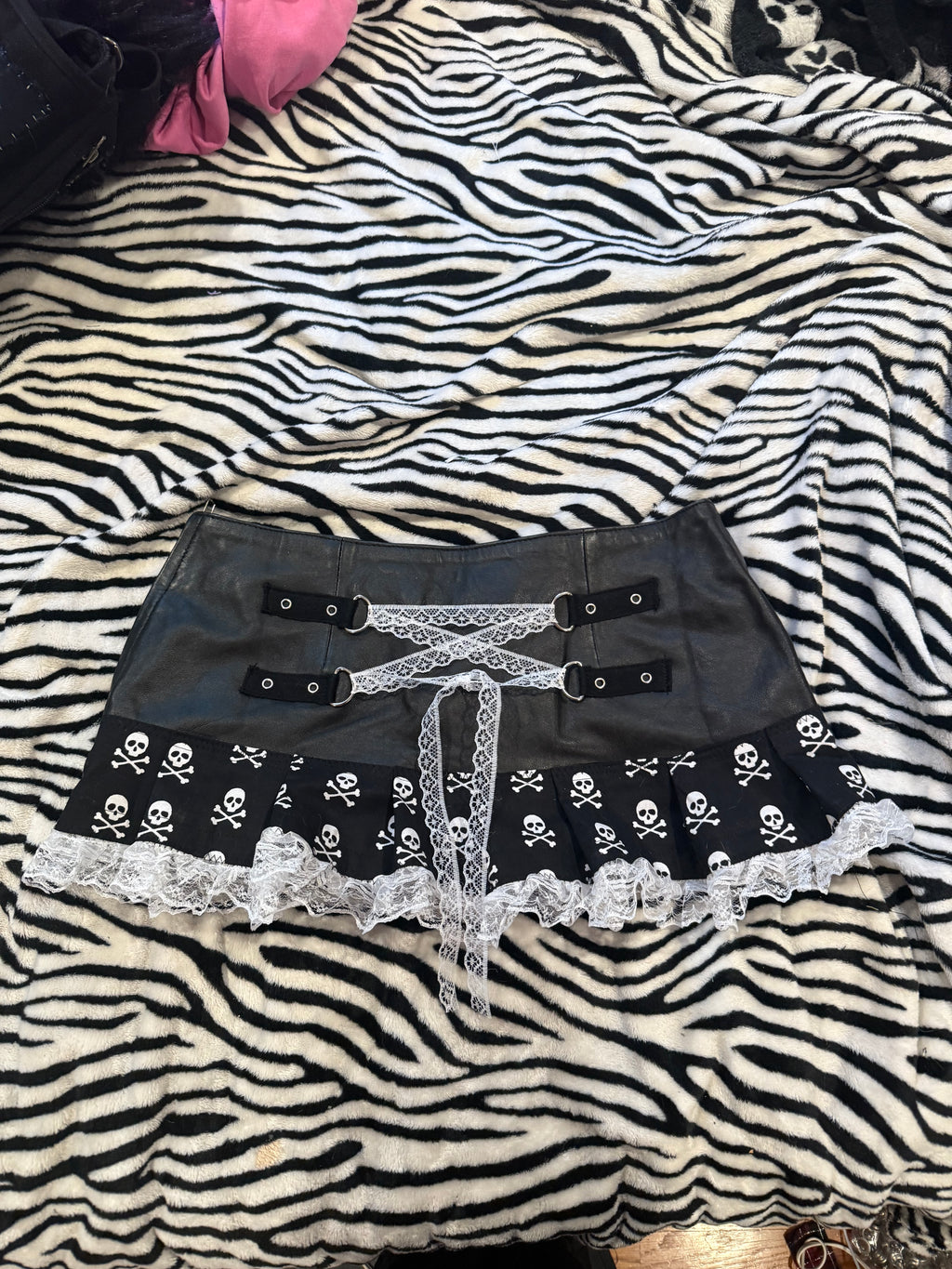 skull lace up leather skirt size xs