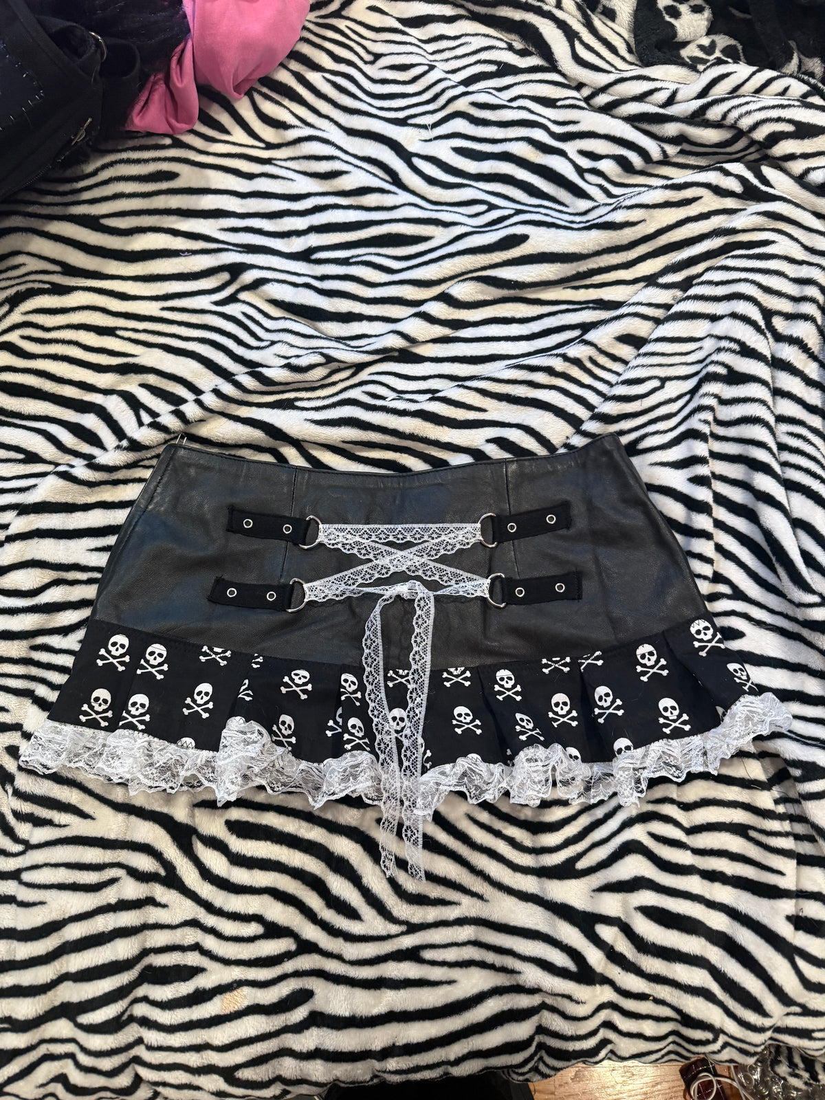 skull lace up leather skirt size xs