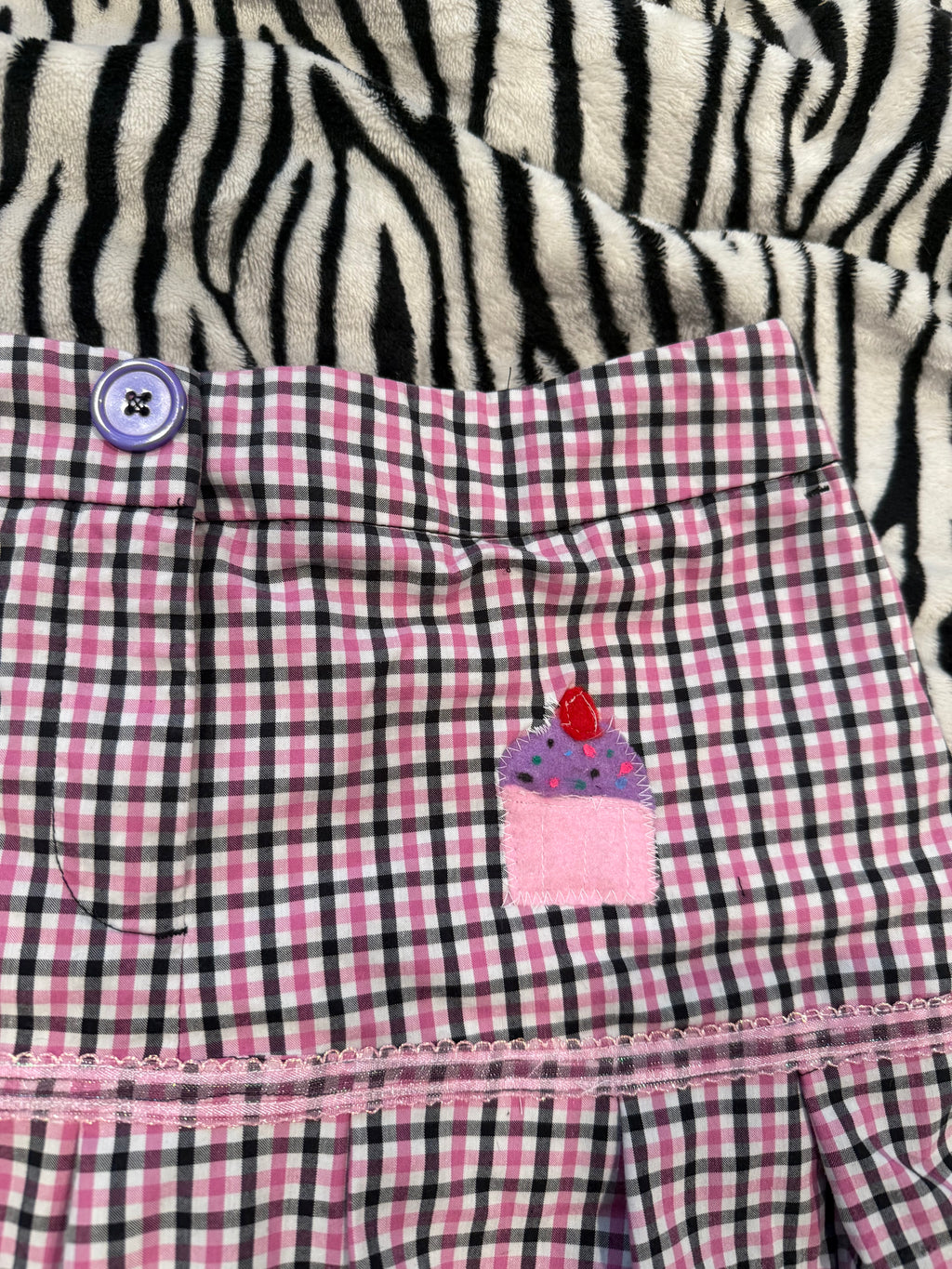 cupcake lace mini skirt size m