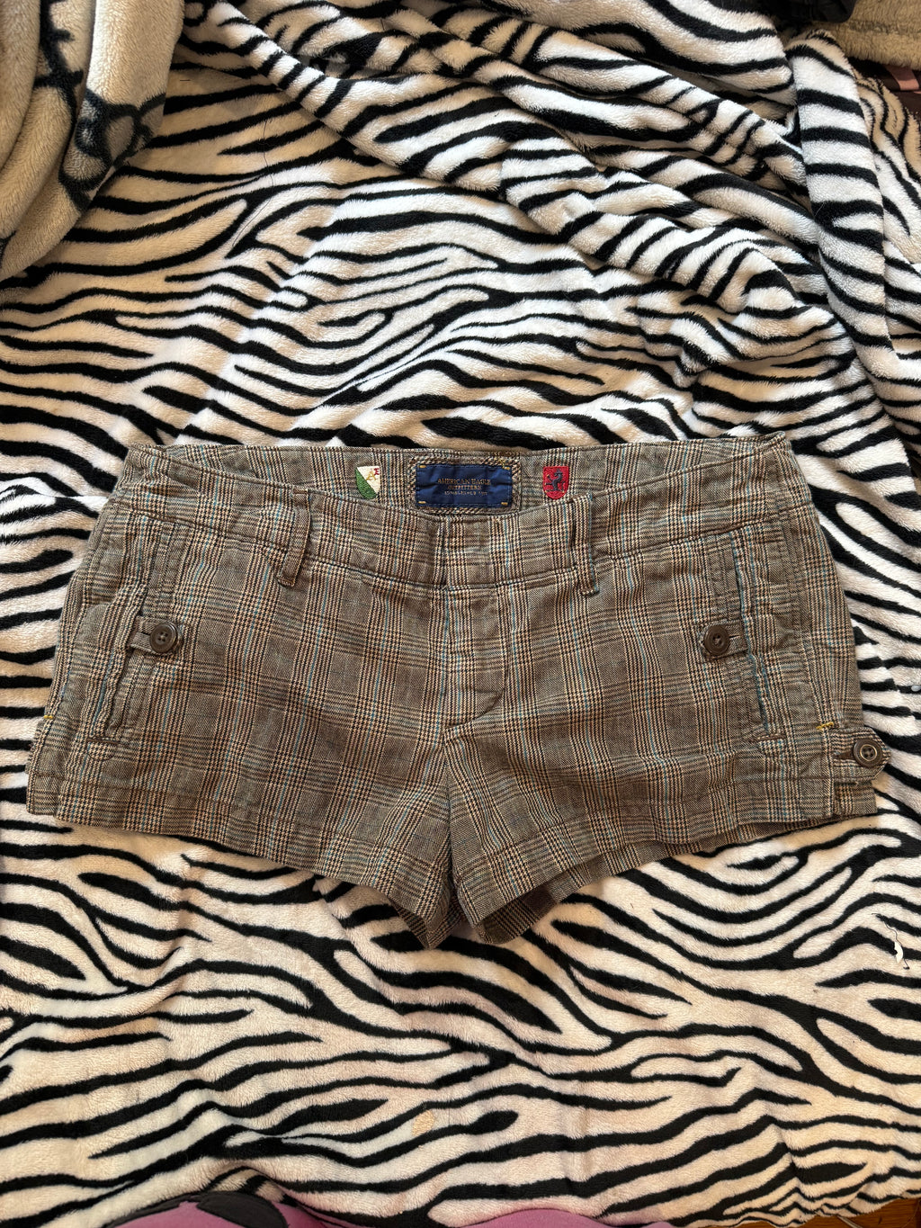 Plaid brass knuckle shorts size m