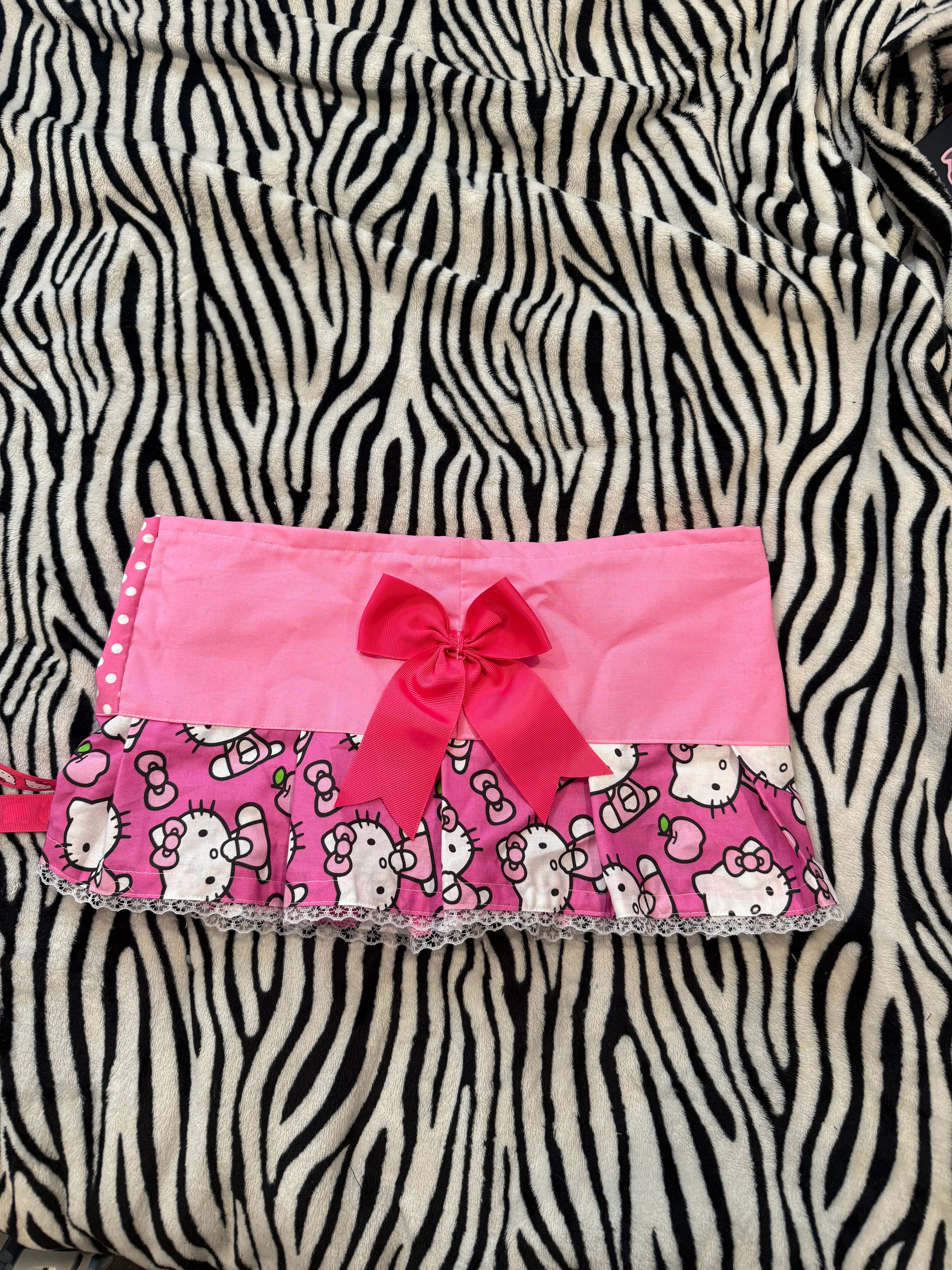 hello kitty lace up skirt size xs/s