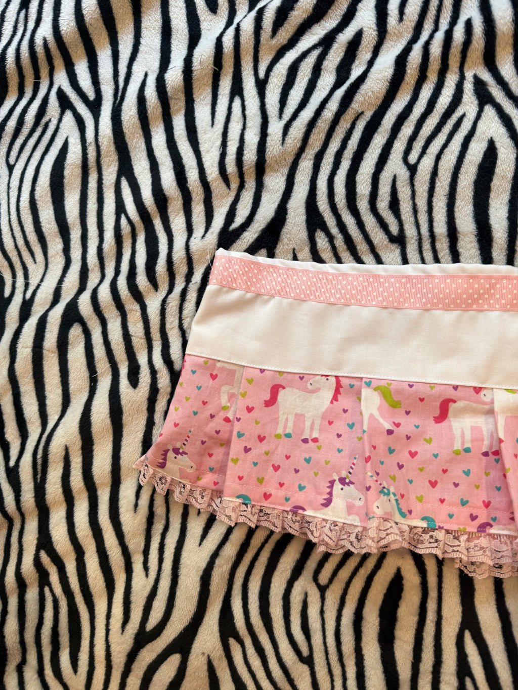 unicorn lace skirt size xs