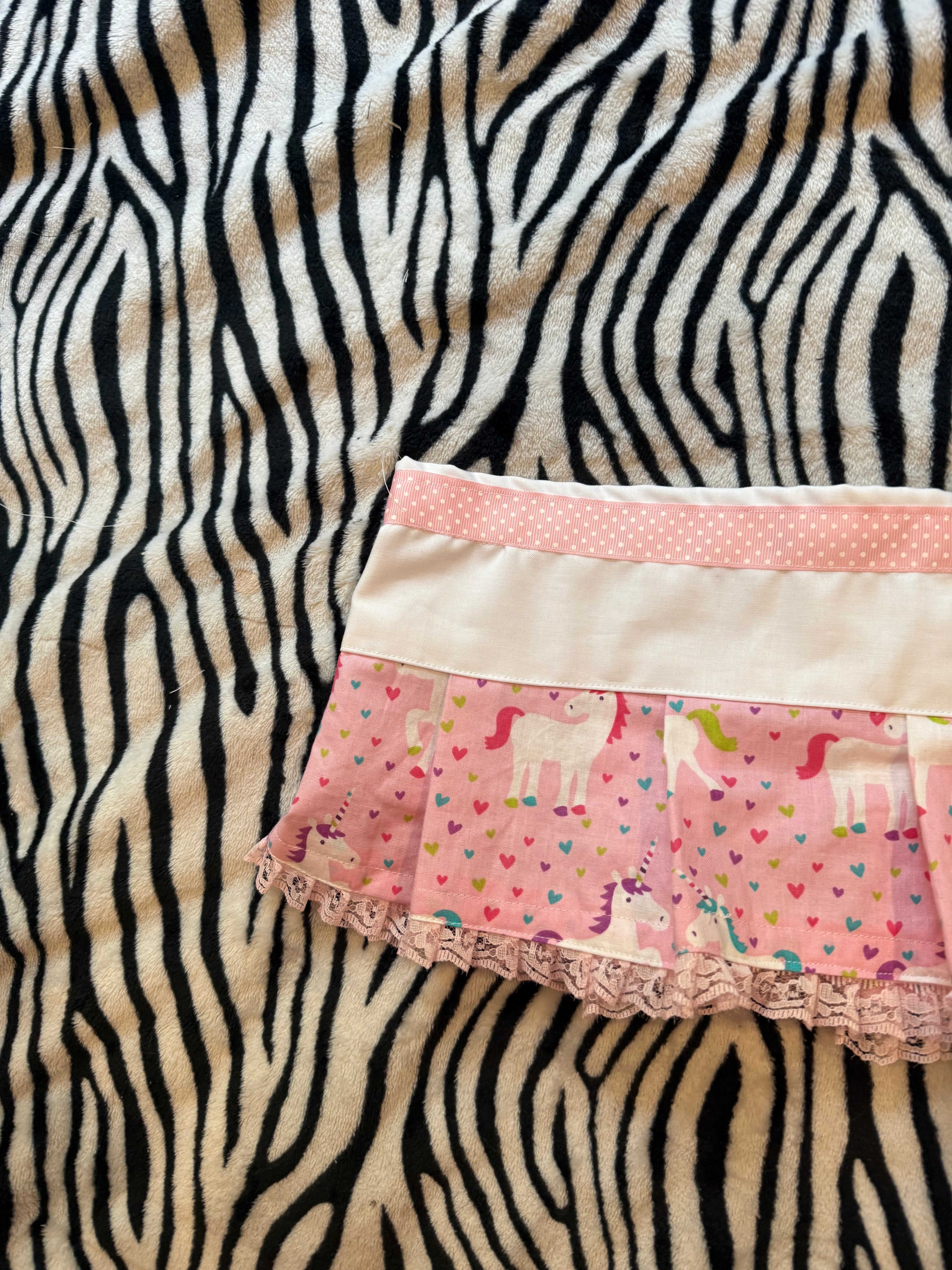 unicorn lace skirt size xs