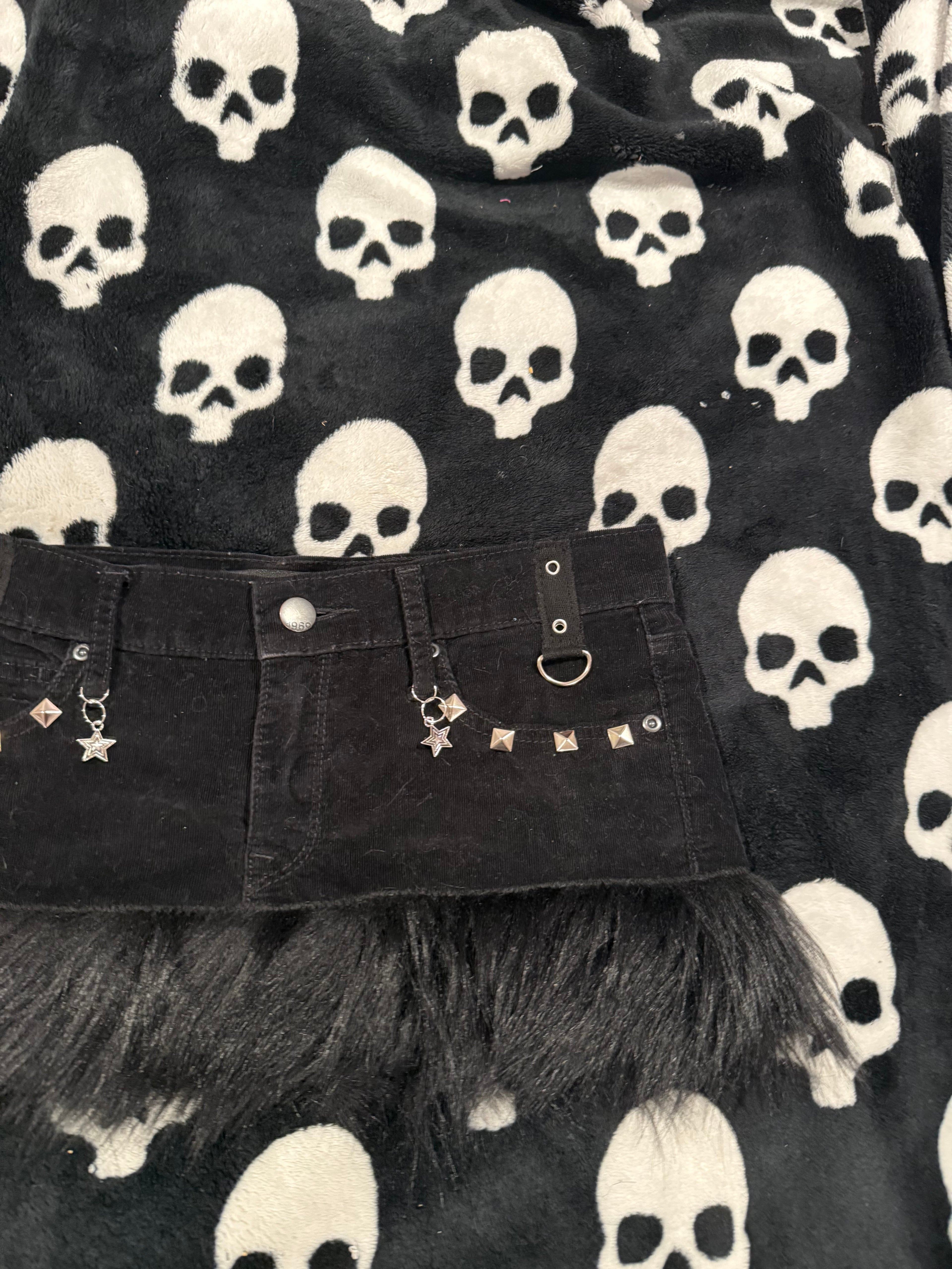 black fur studded skirt size s