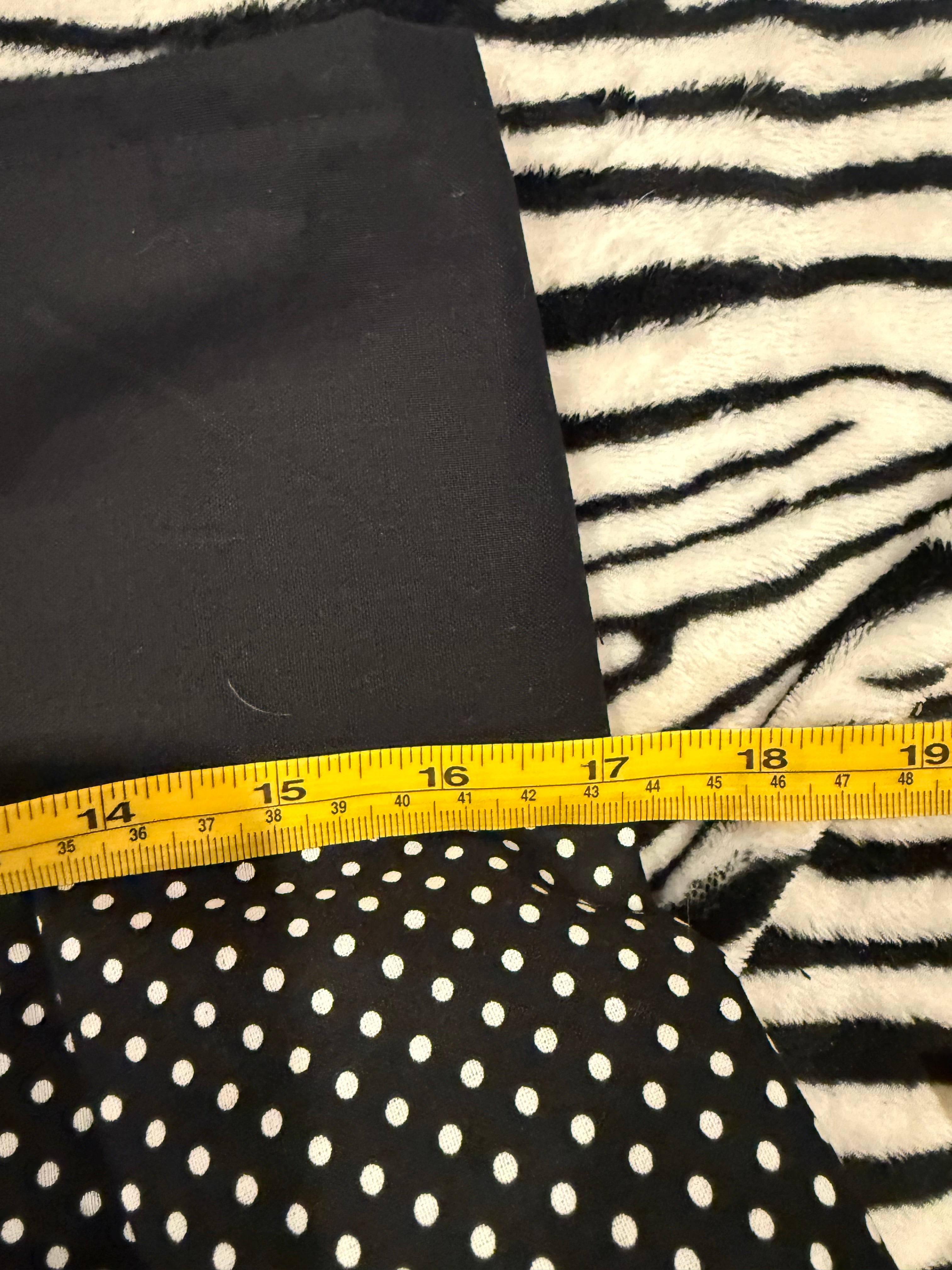 polka dot brass knuckle skirt size s