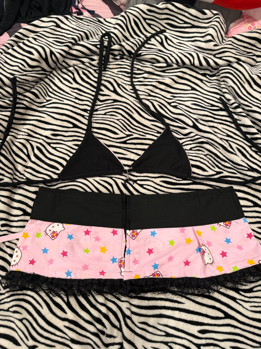 hello kitty set size 2xl