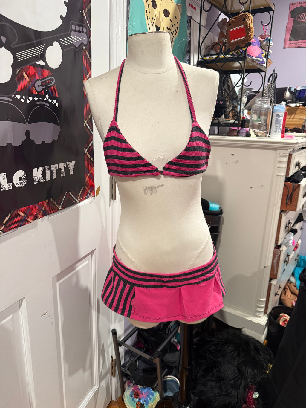 pink & grey striped rave set size m