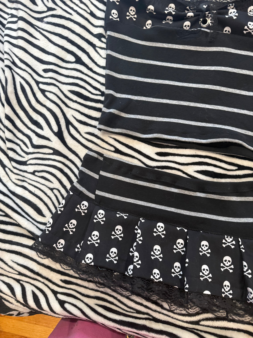 striped skull set size xs