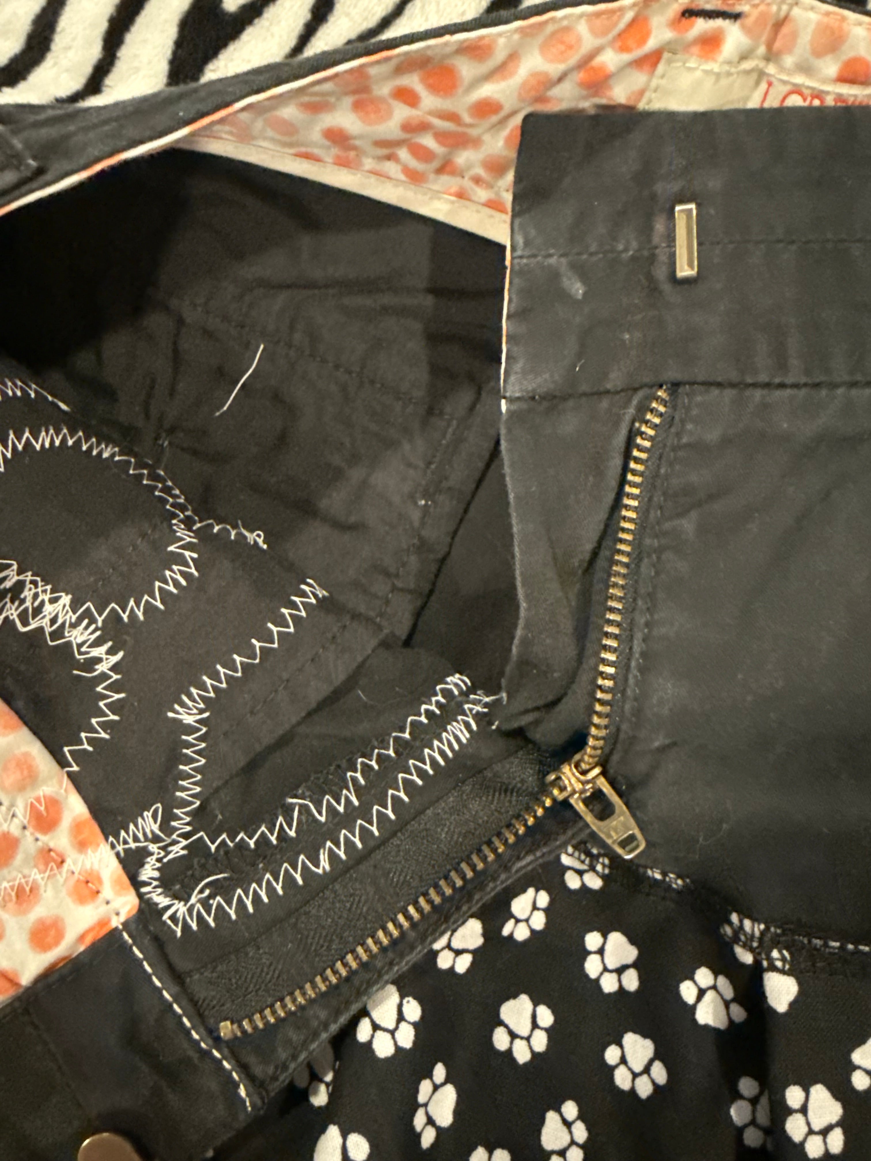 brass knuckle paw print skirt size xs/s