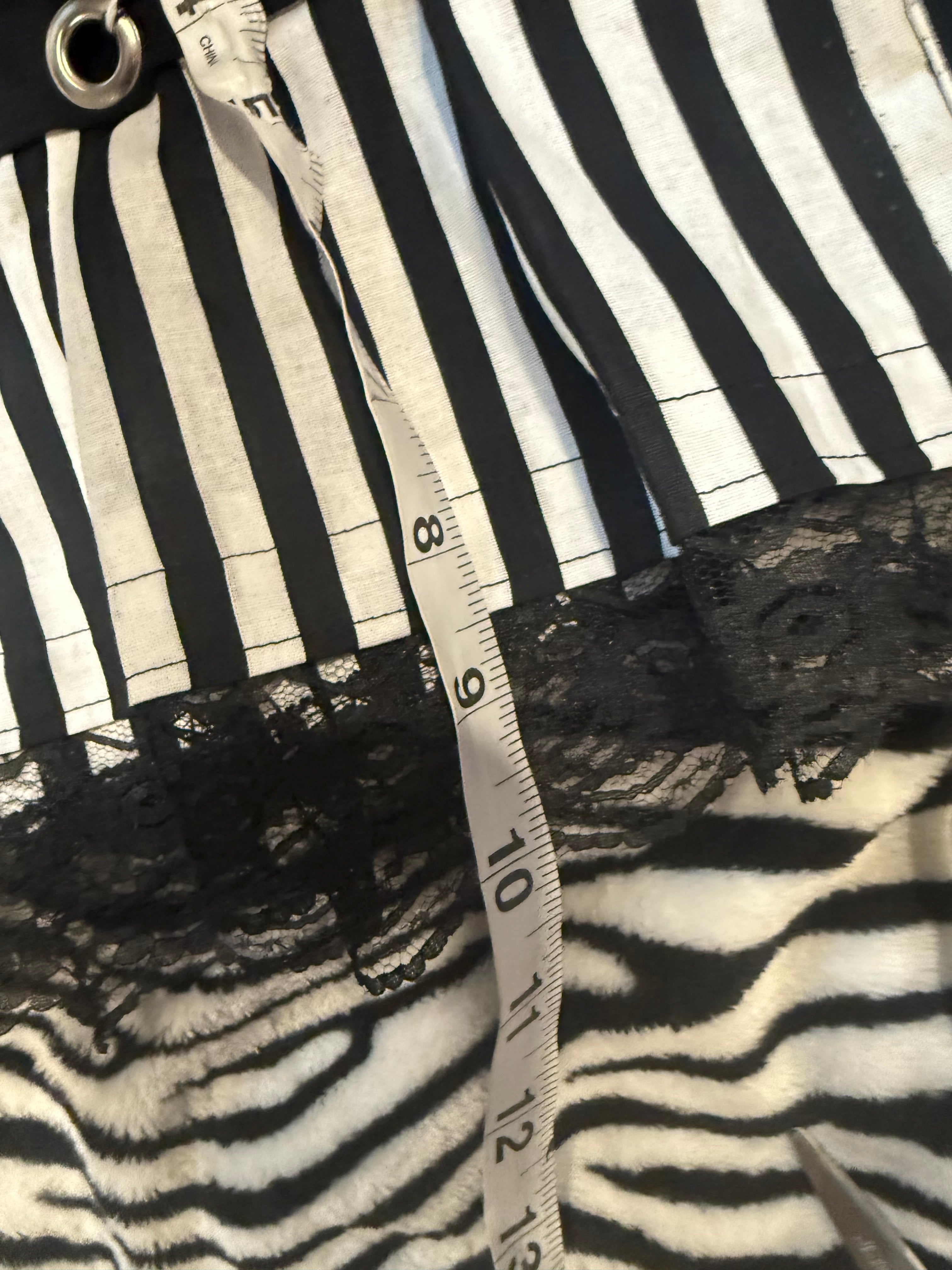 white & black striped script skirt size L