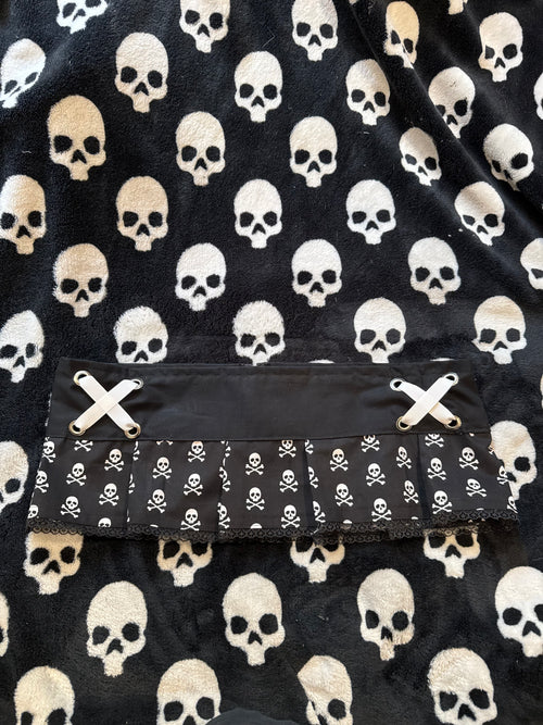 black & white lace up skull skirt size L