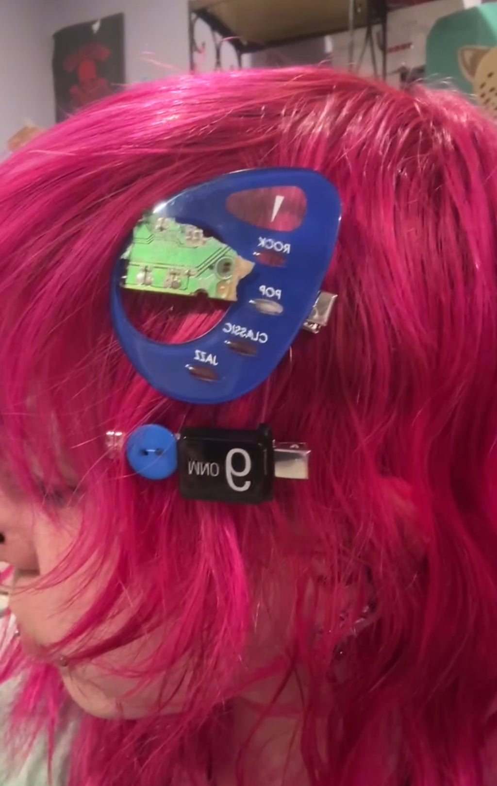 electronic hair clips