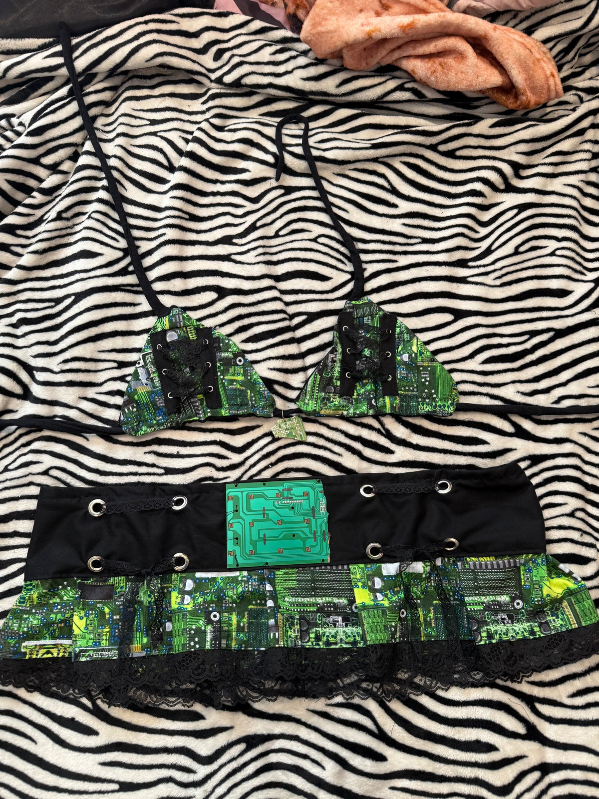 circuit board rave set size xl