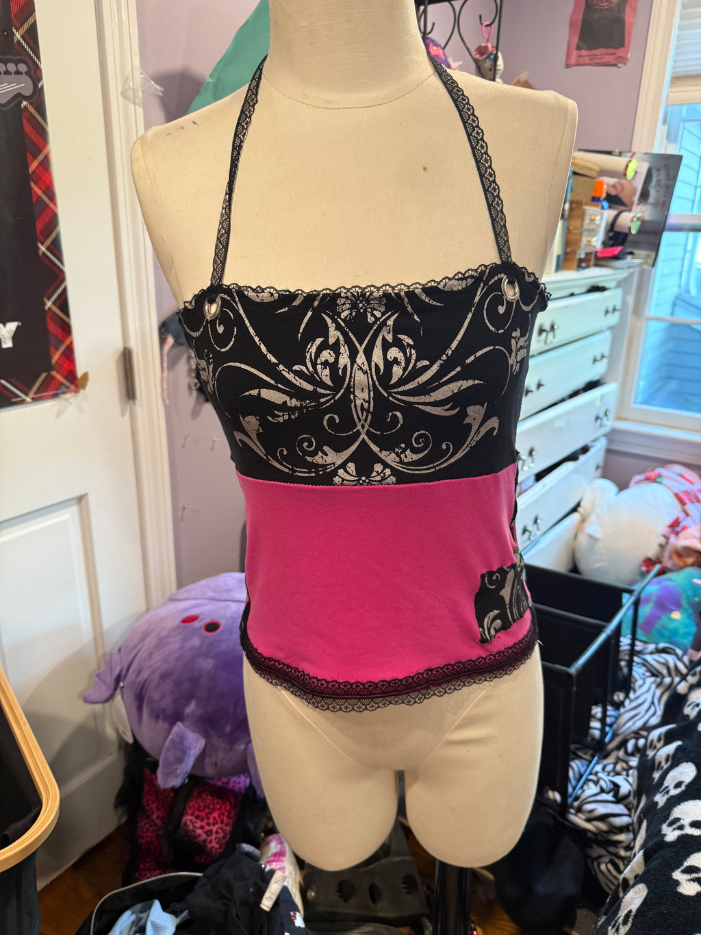 pink & black lace top size xs/s