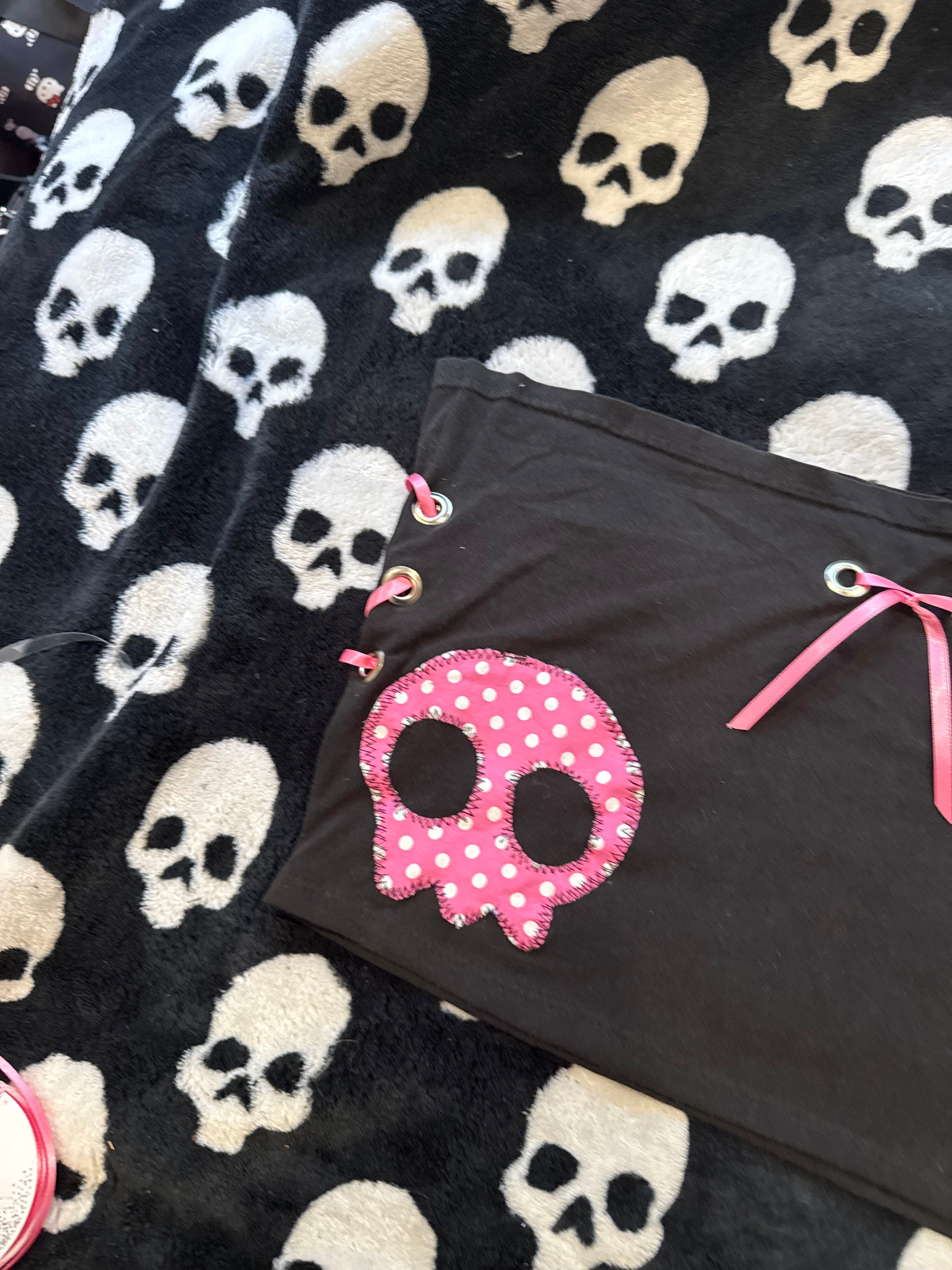 pink & white skull tube top size 2xl