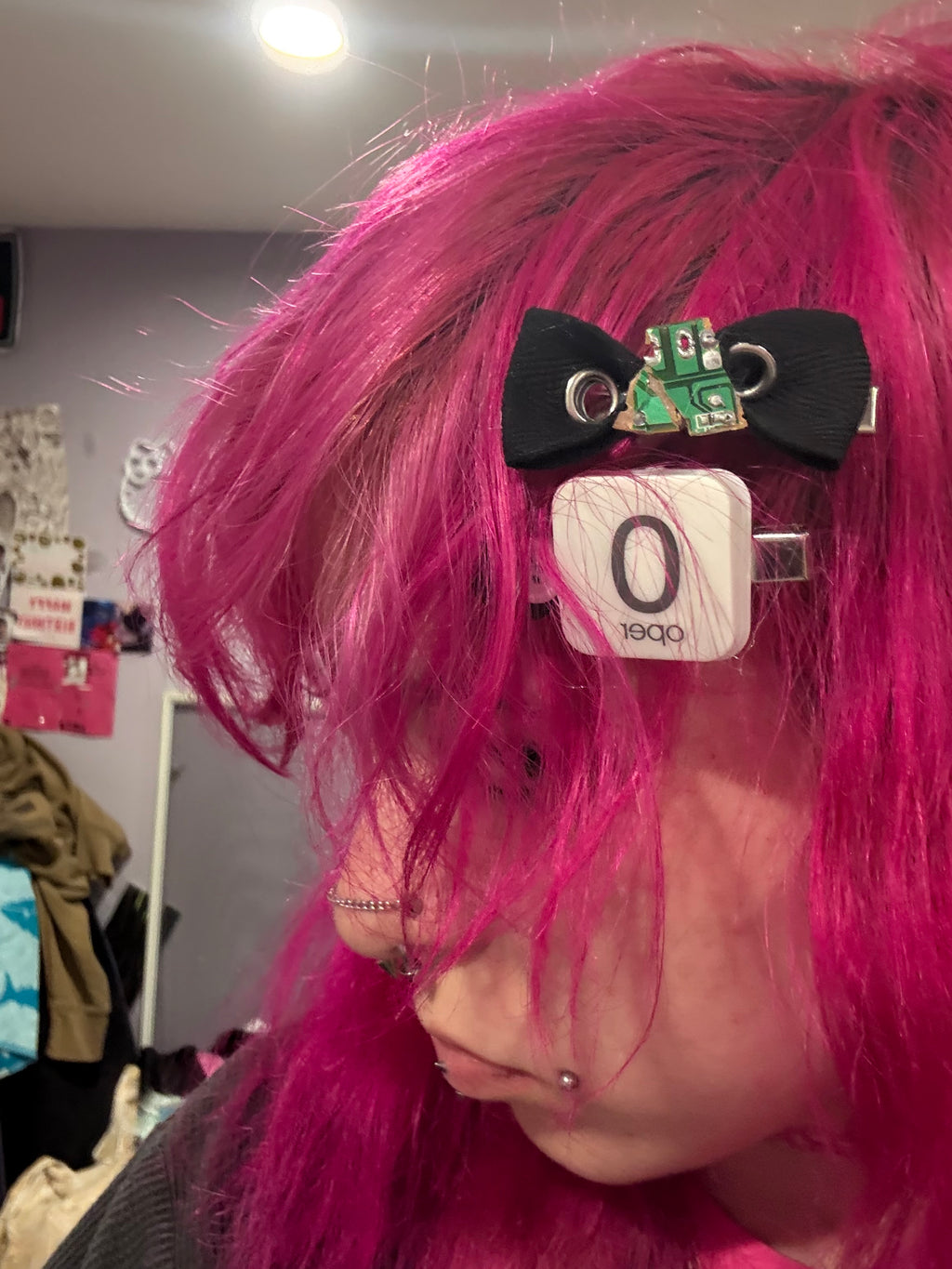 electronic hair clips