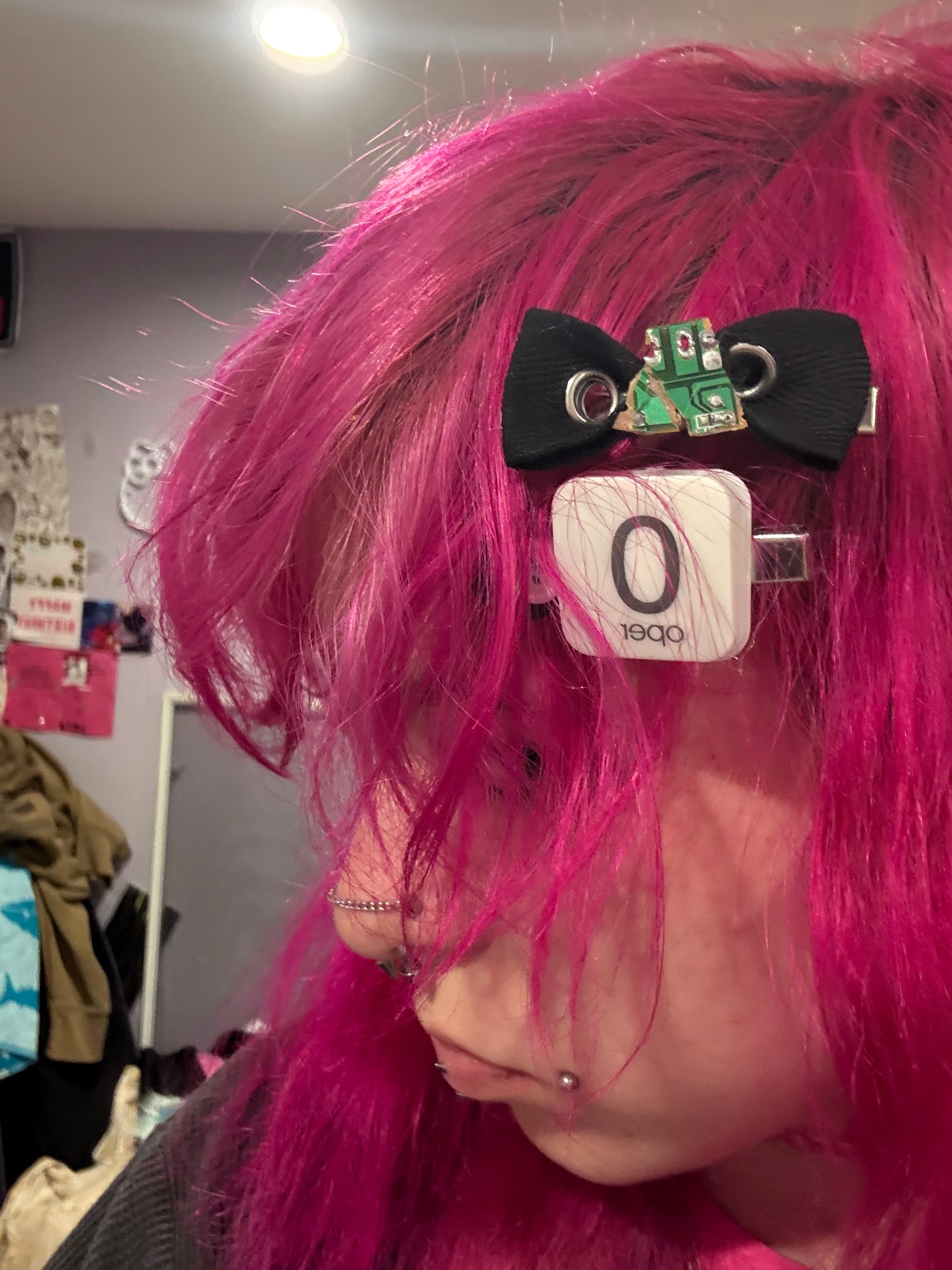 electronic hair clips