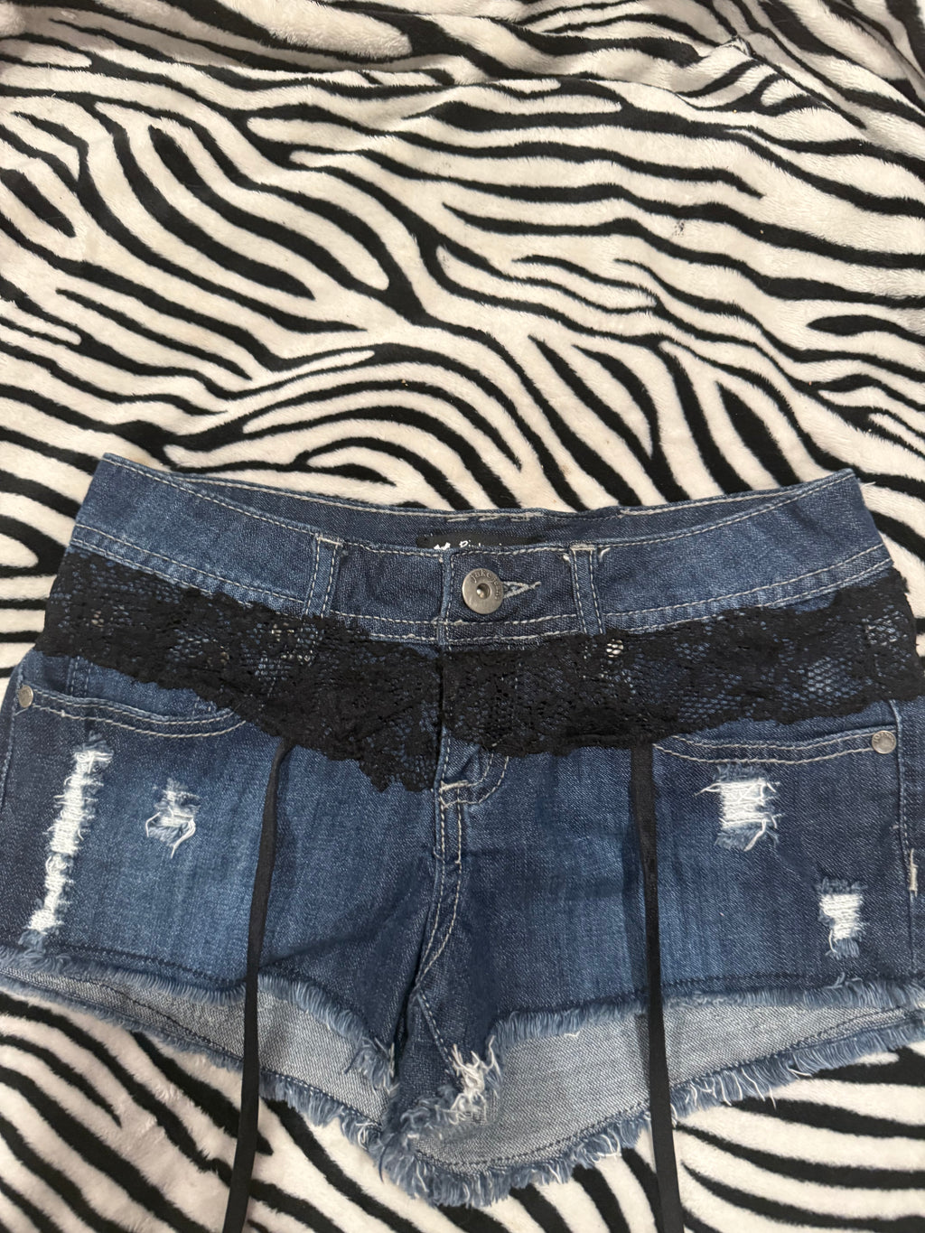 garter lace shorts size xs
