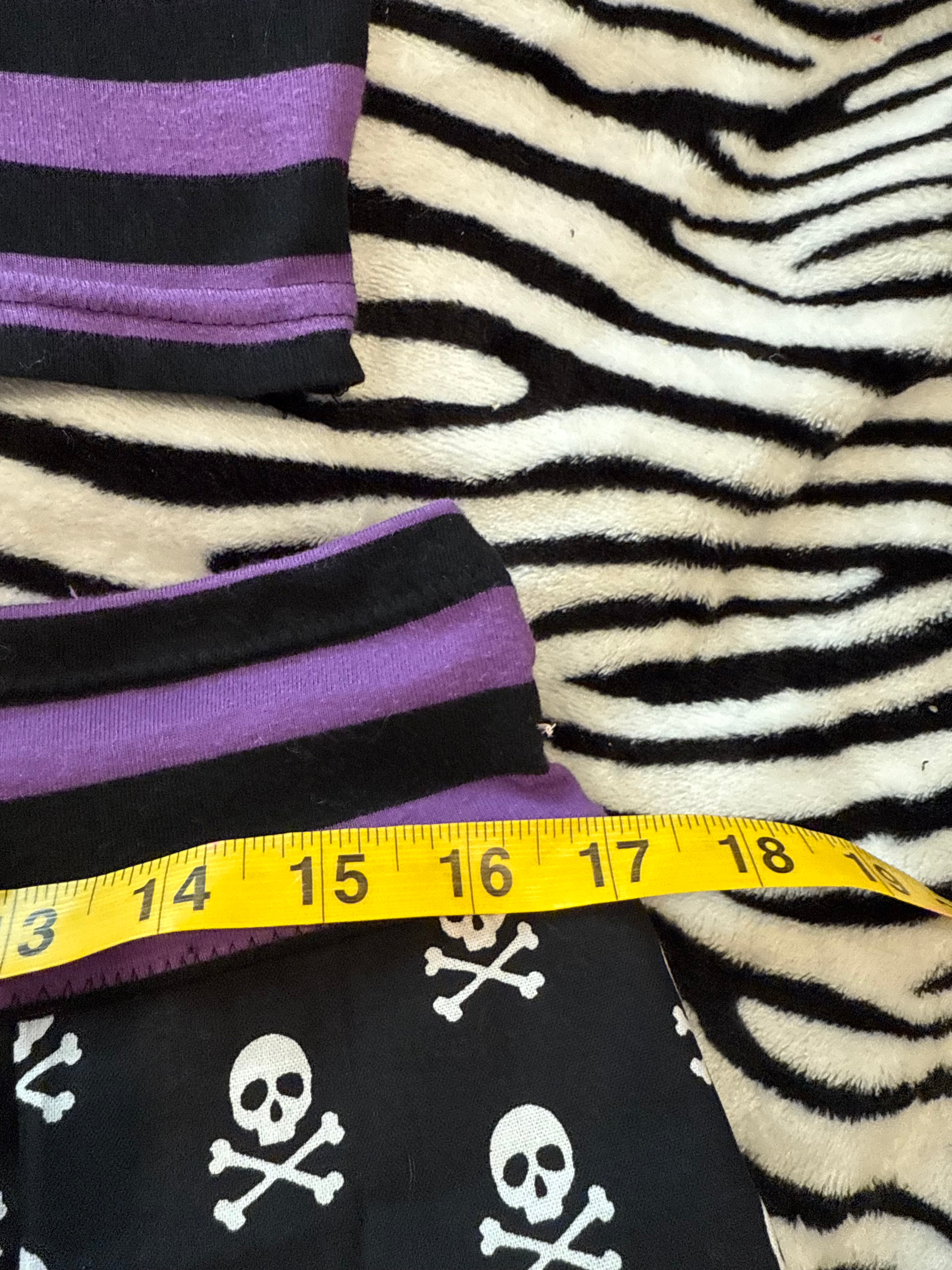 purple & black skull set size s