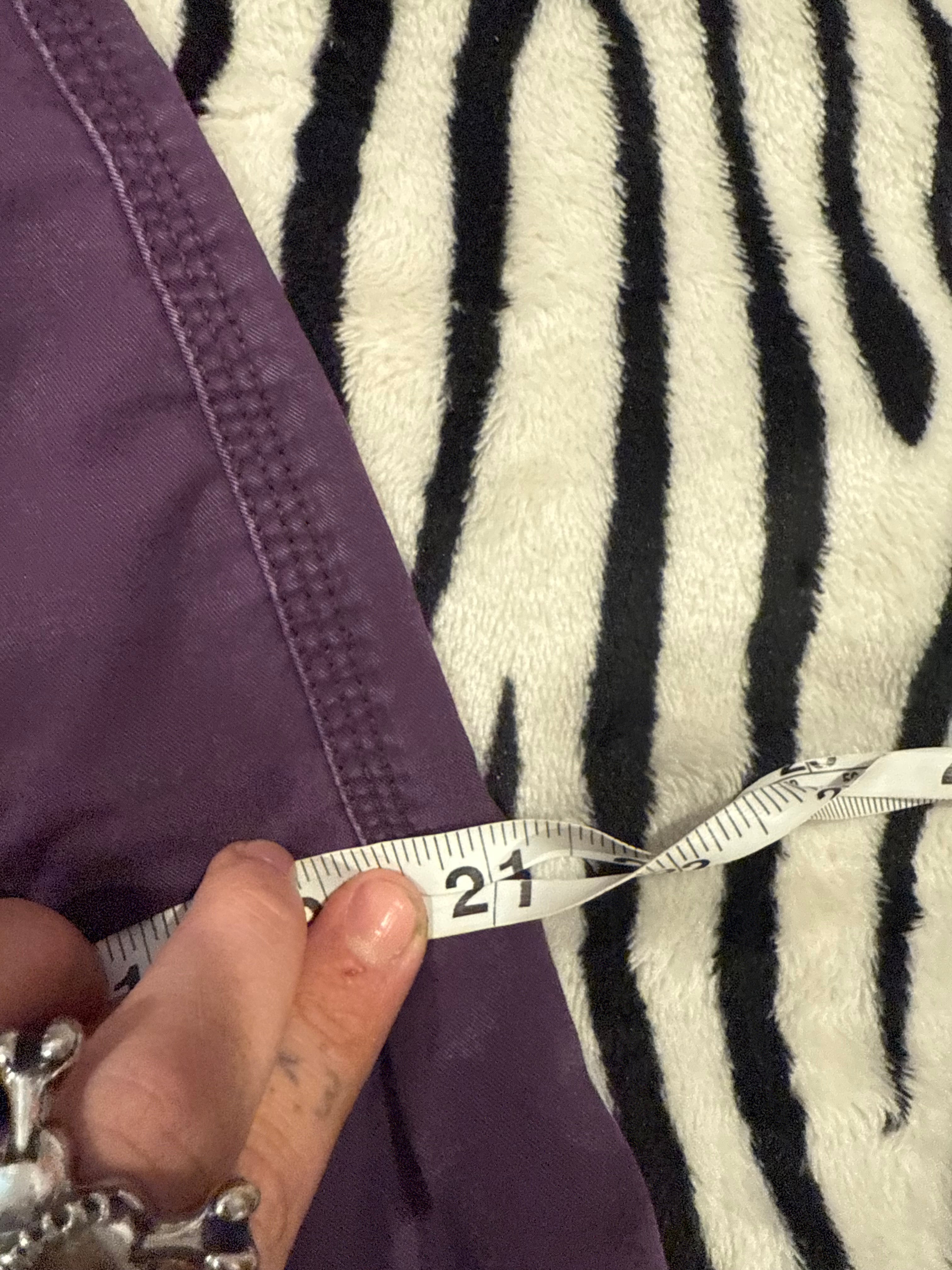 purple & black brass knuckle skirt size L