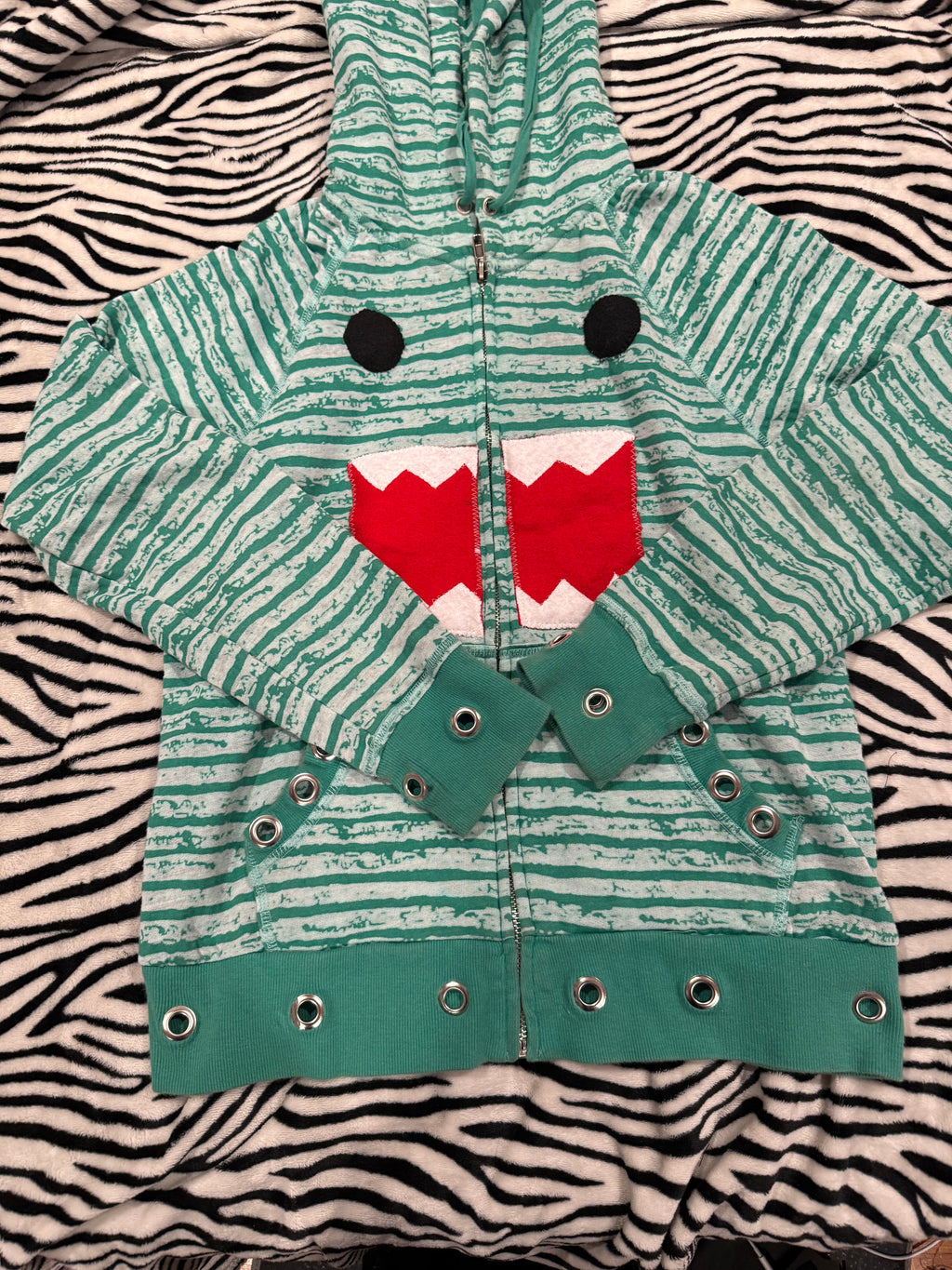domo green striped zip up size s/m