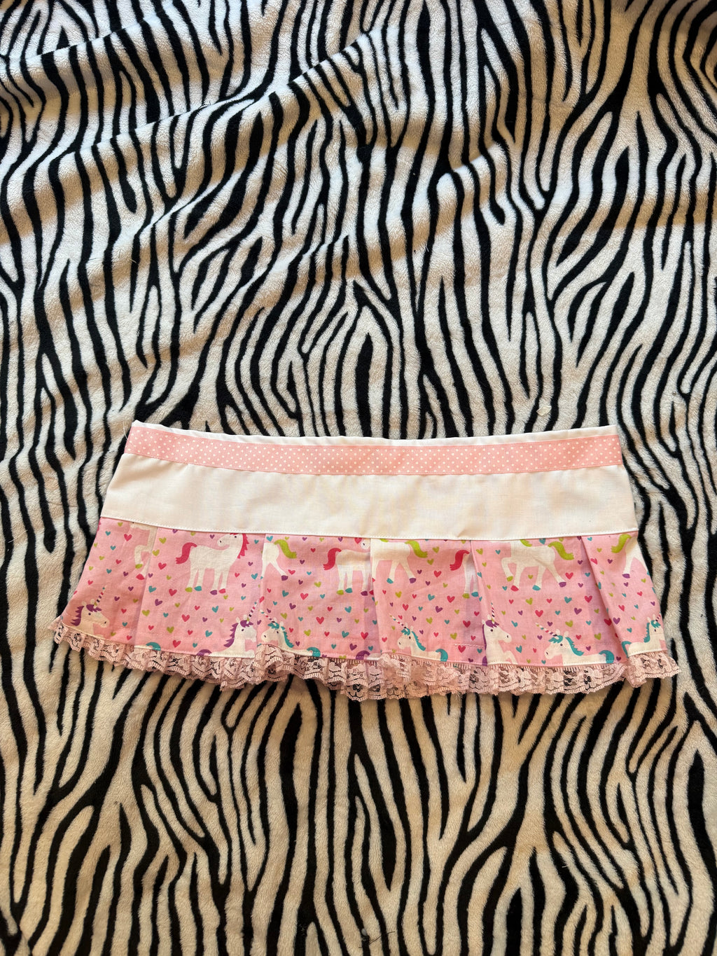 unicorn lace skirt size xs