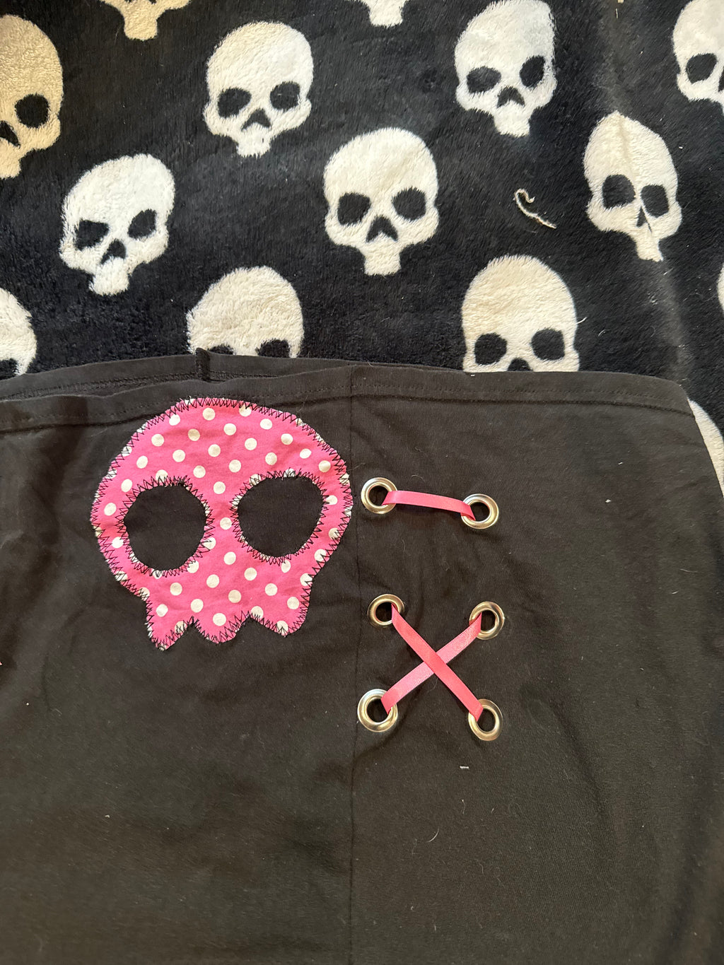 pink & white skull tube top size 2xl