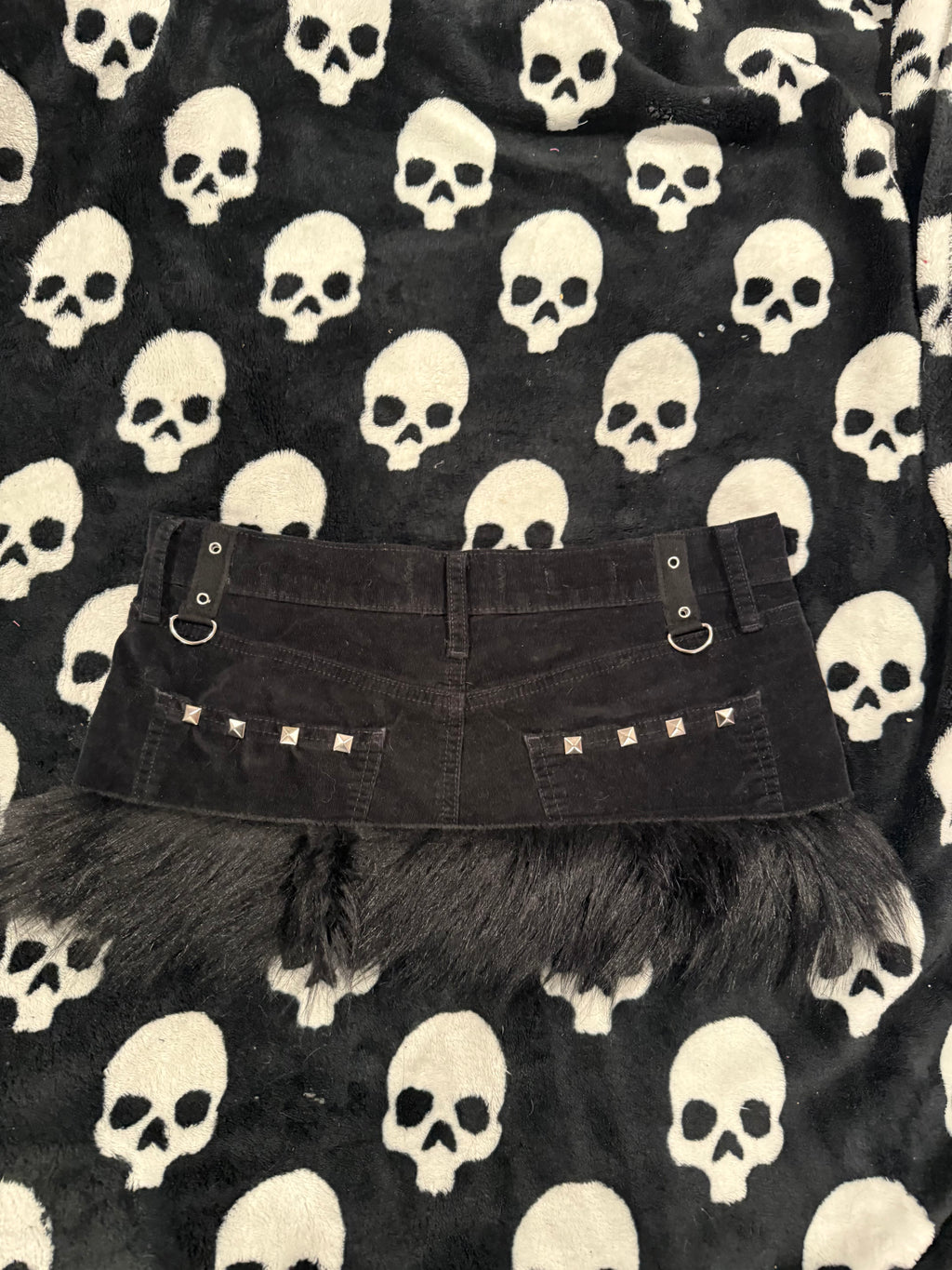 black fur studded skirt size s