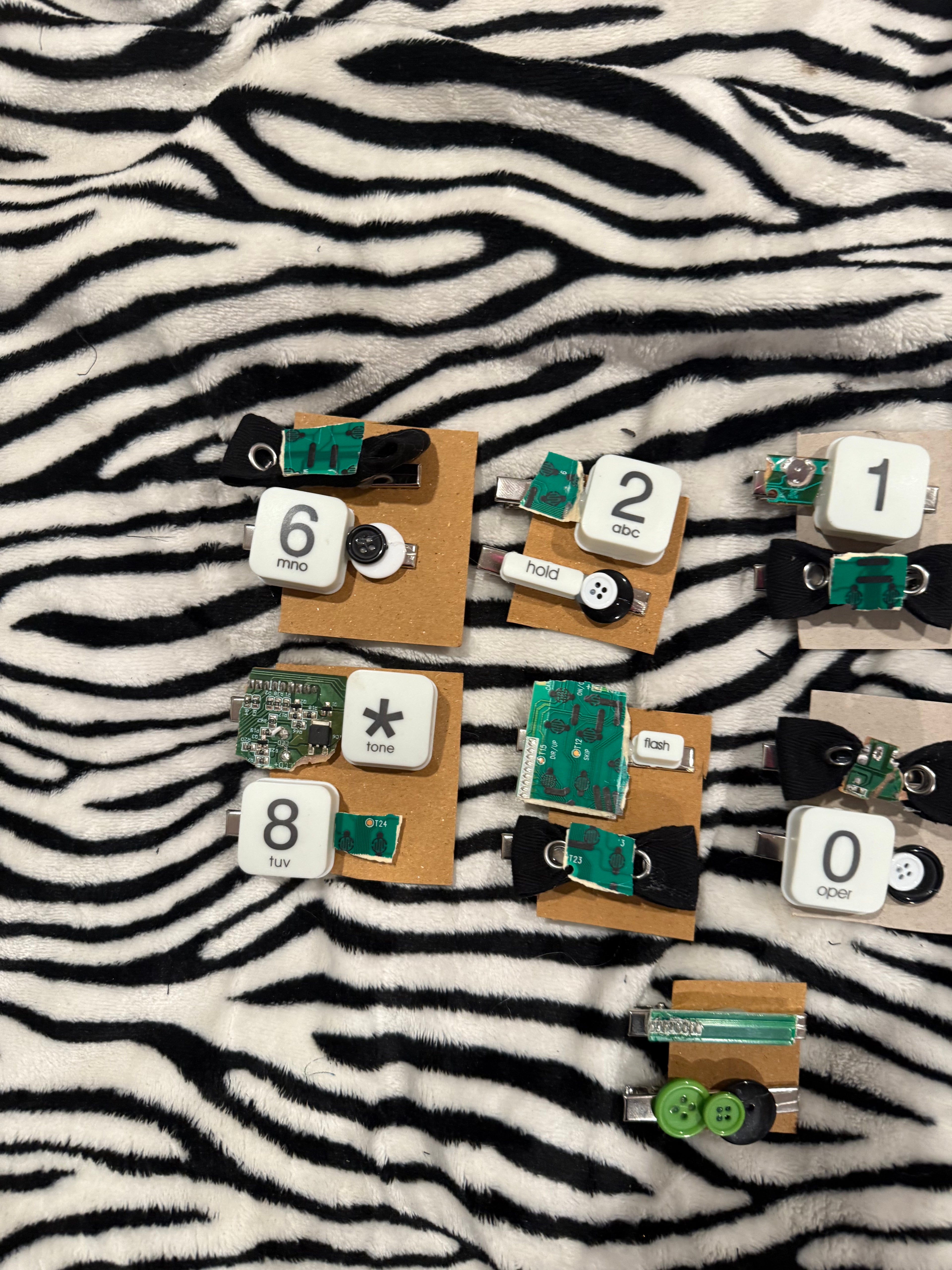 electronic hair clips