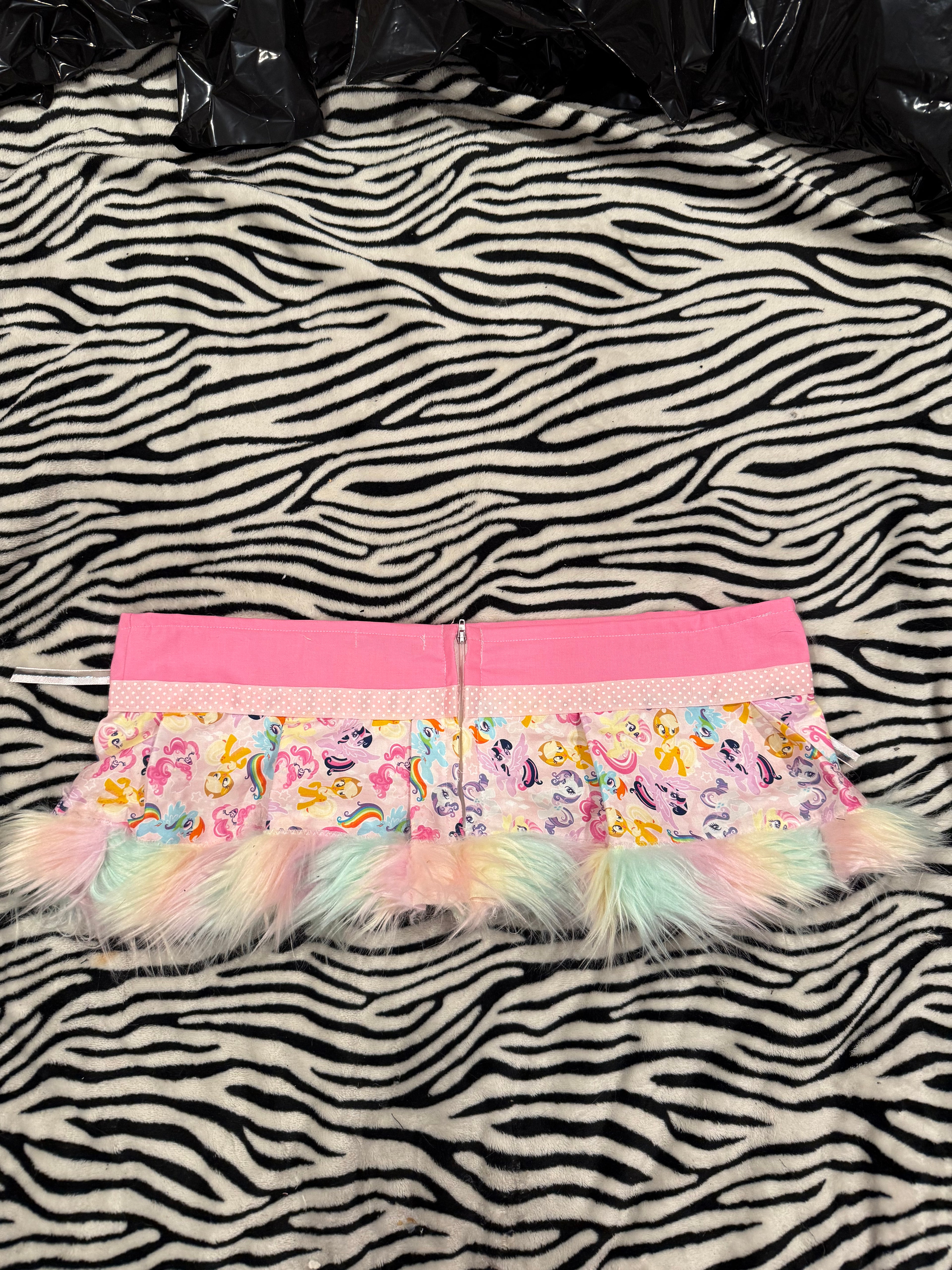 mlp fur skirt size L