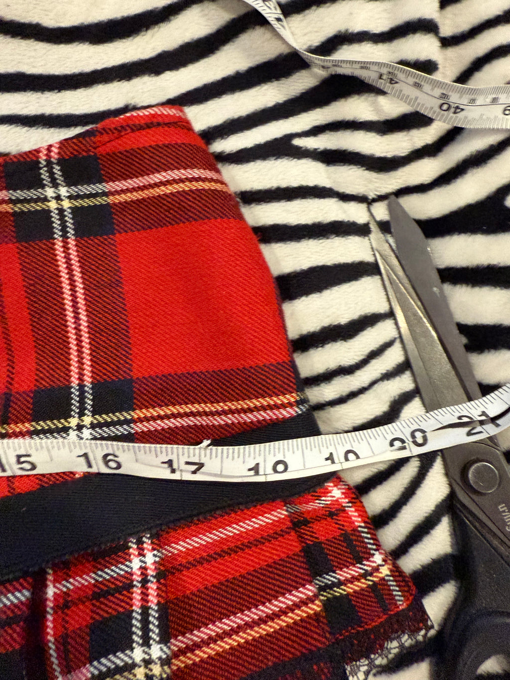 serious LA micro skirt size m