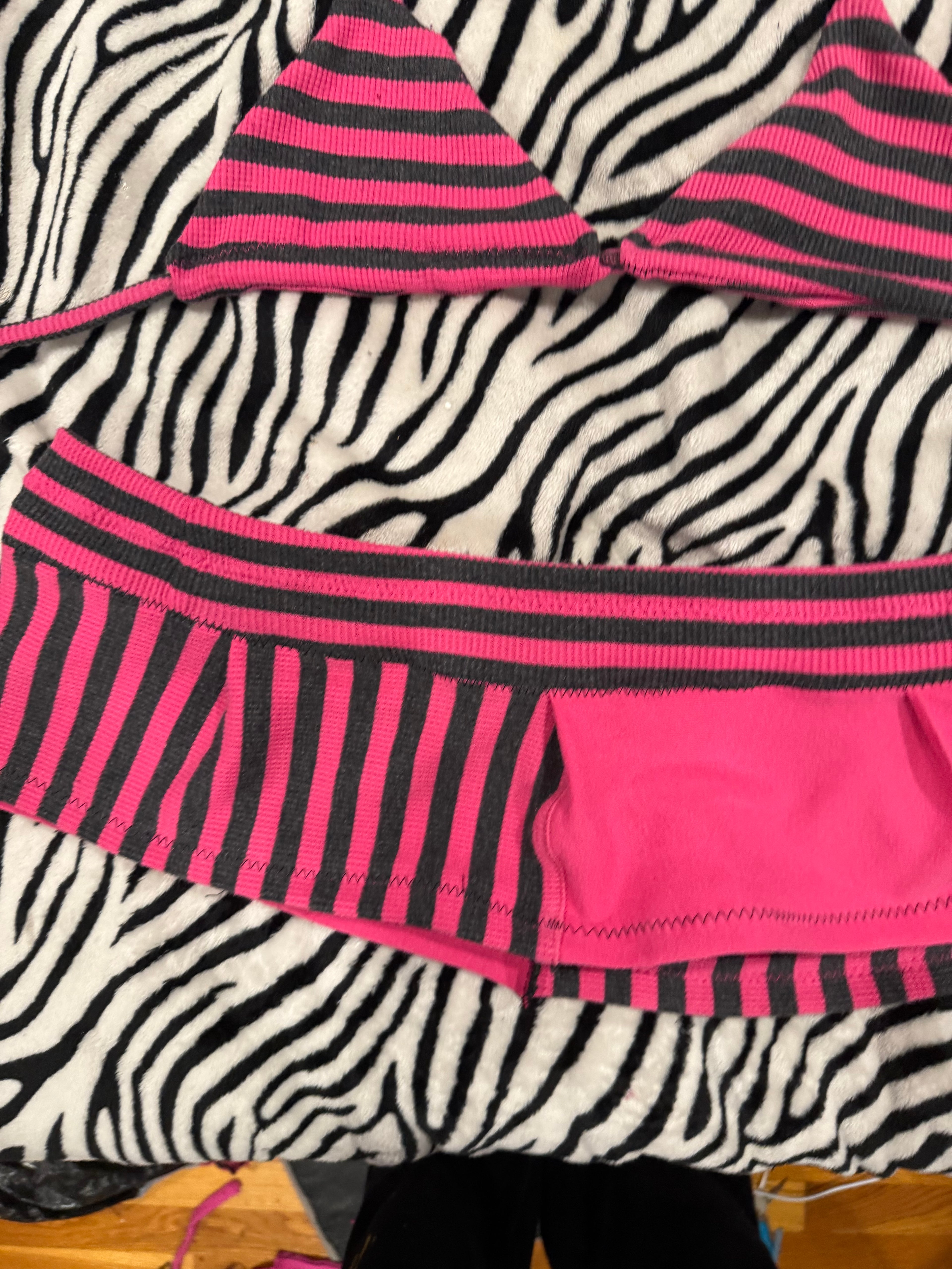 pink & grey striped rave set size m