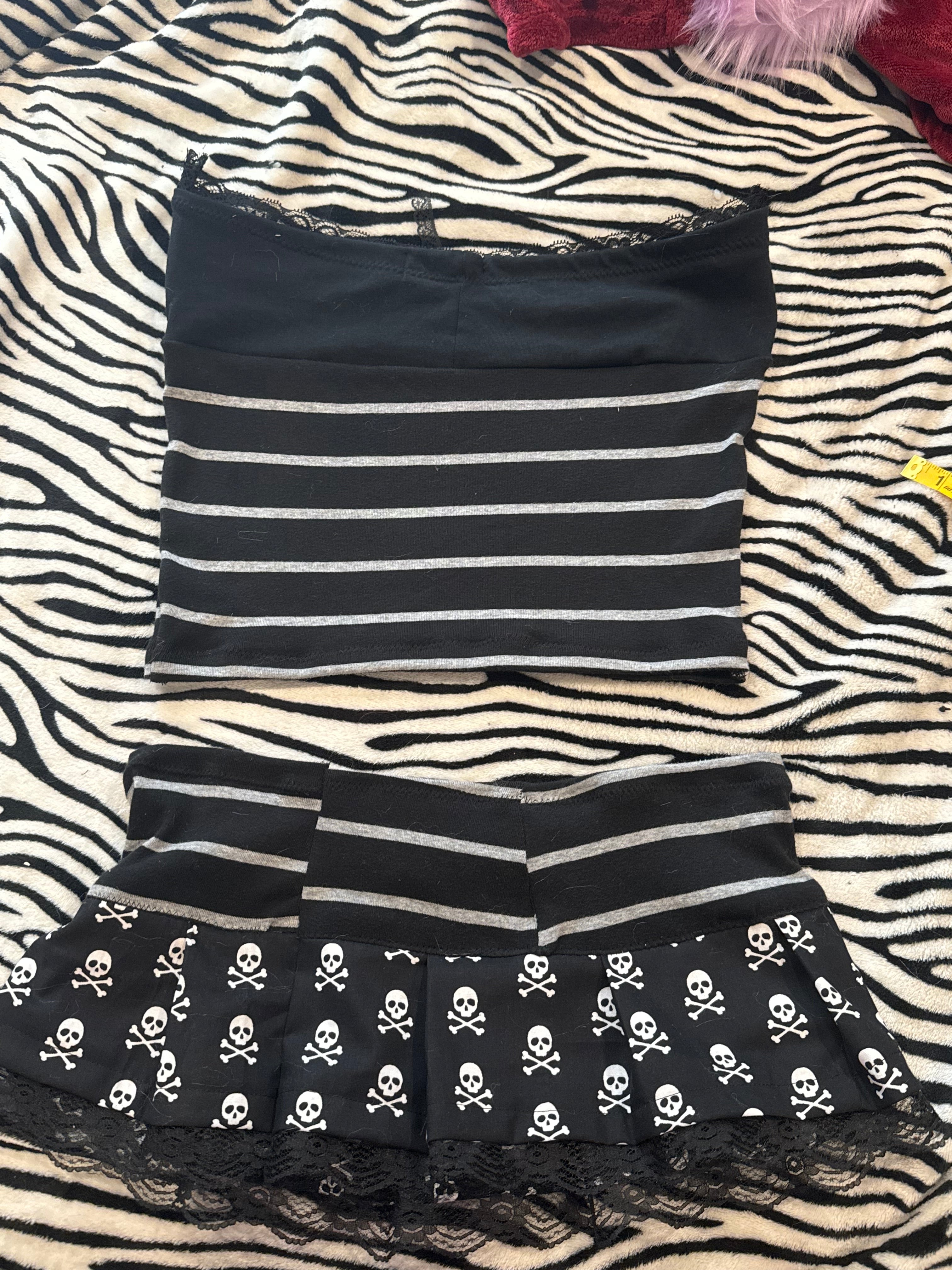 striped skull set size xs