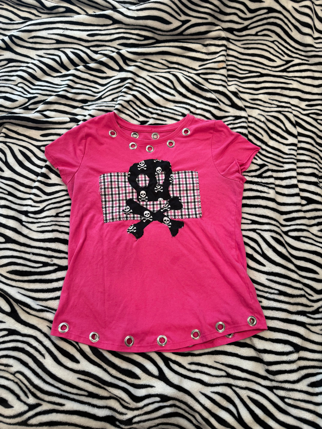 plaid skull grommet top size s