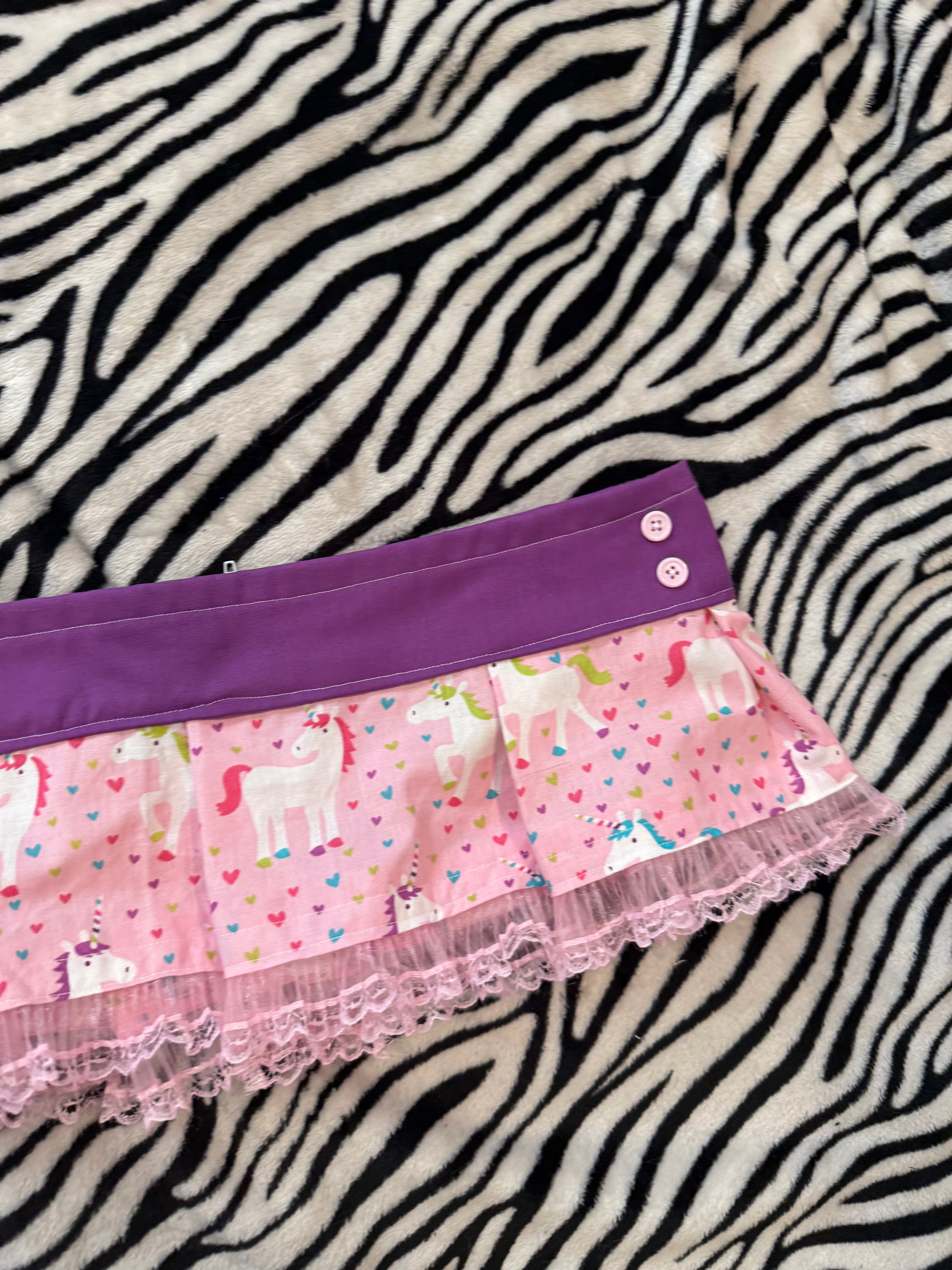 unicorn button skirt size m