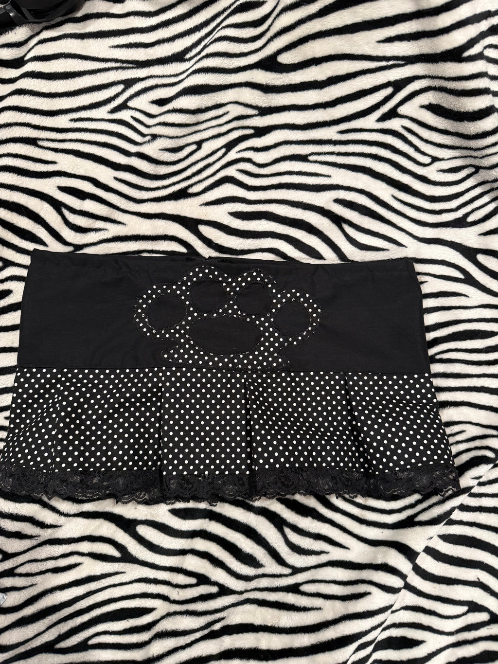 polka dot brass knuckle skirt size s